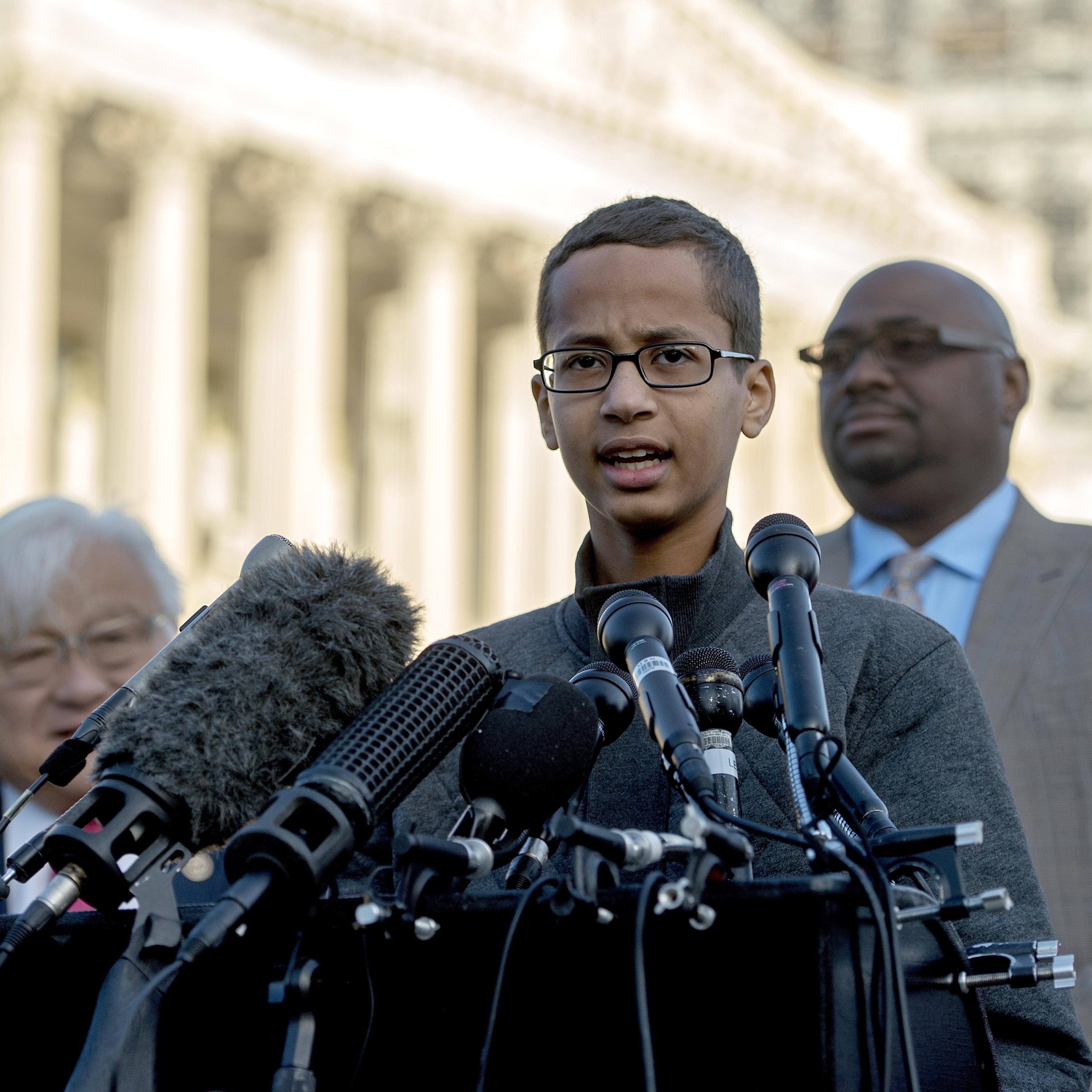 US-POLITICS-CLOCKMAKER-MOHAMED
