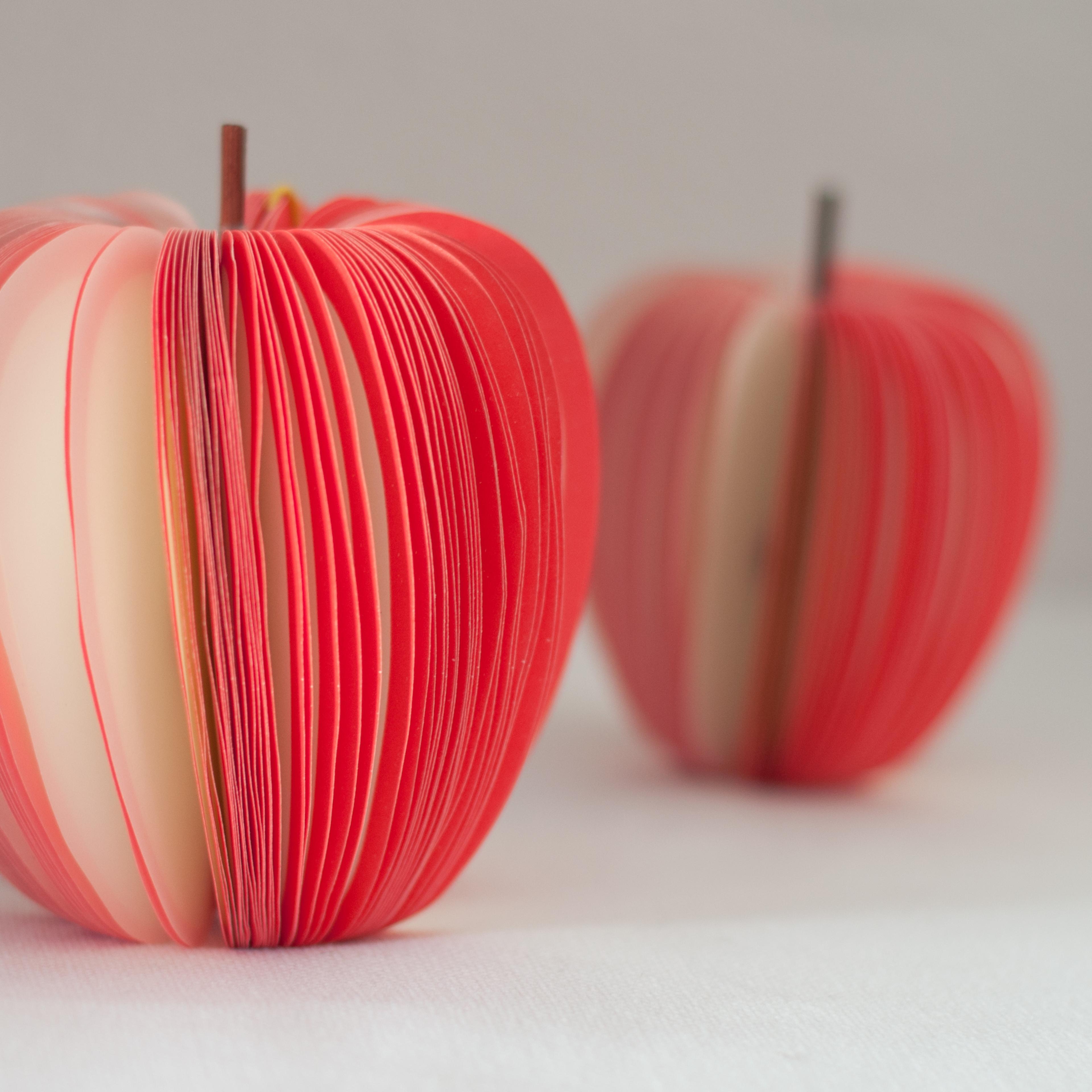 paper-apples