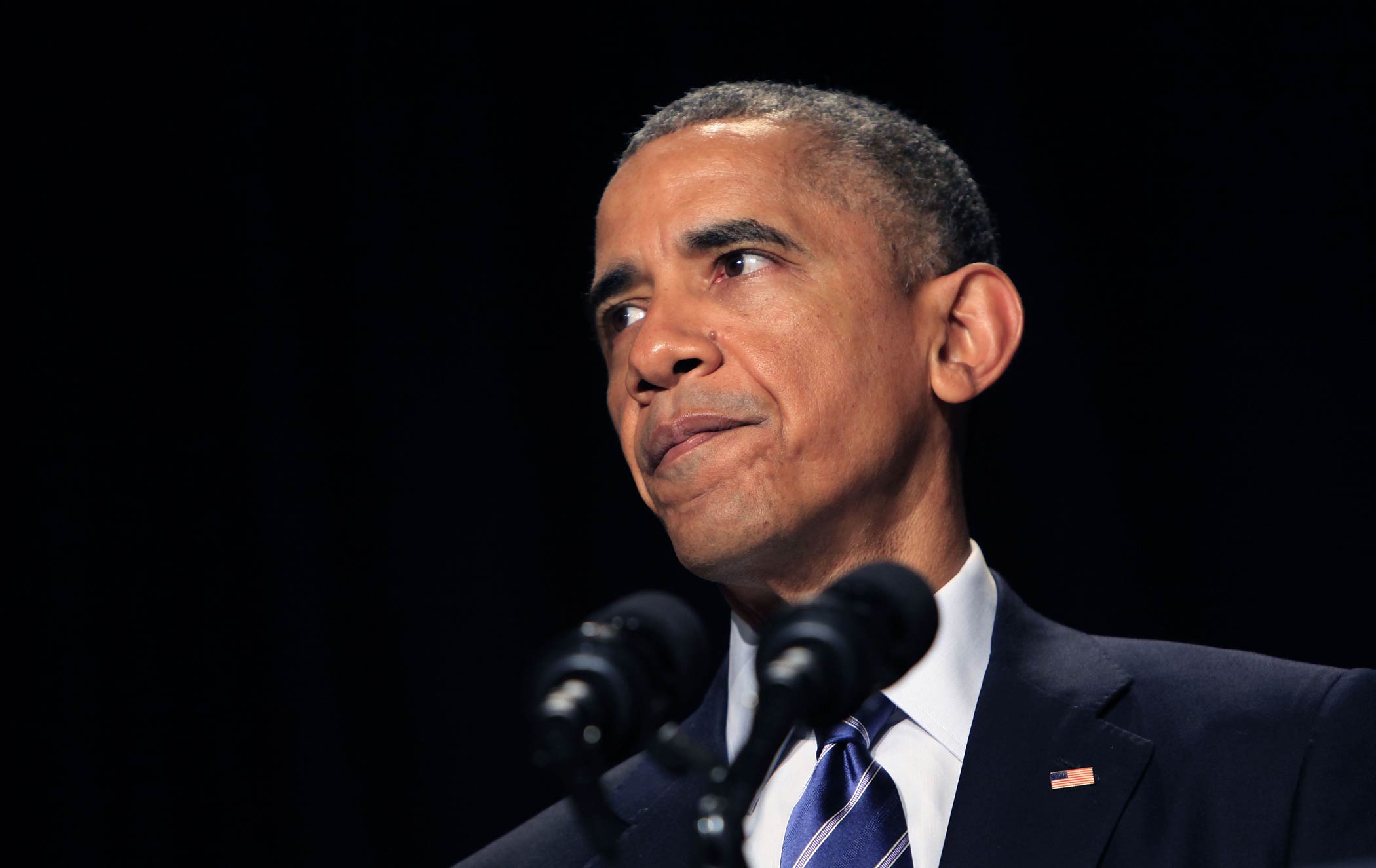 Obamas Attend National Prayer Breakfast