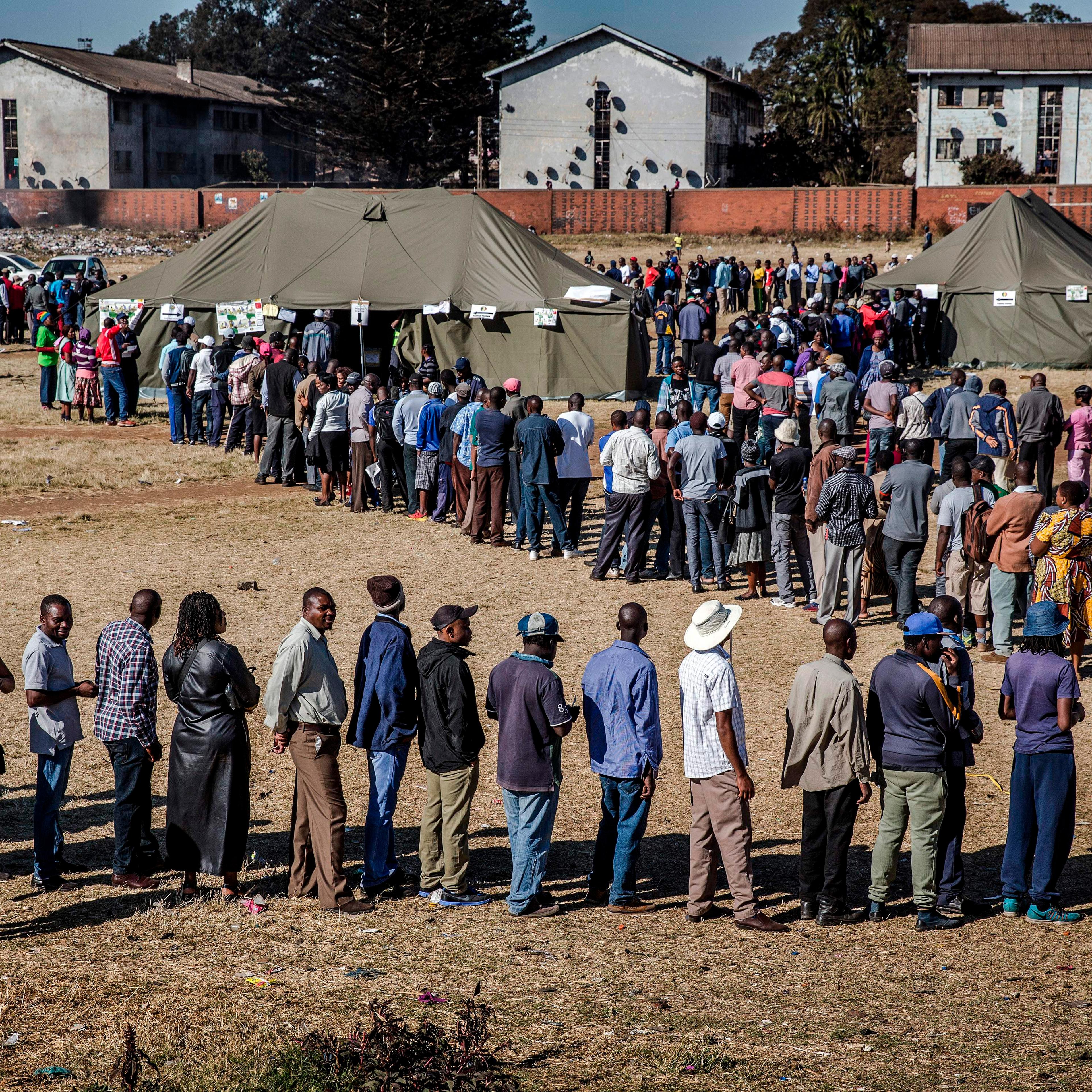 TOPSHOT-ZIMBABWE-VOTE-ELECTIONS