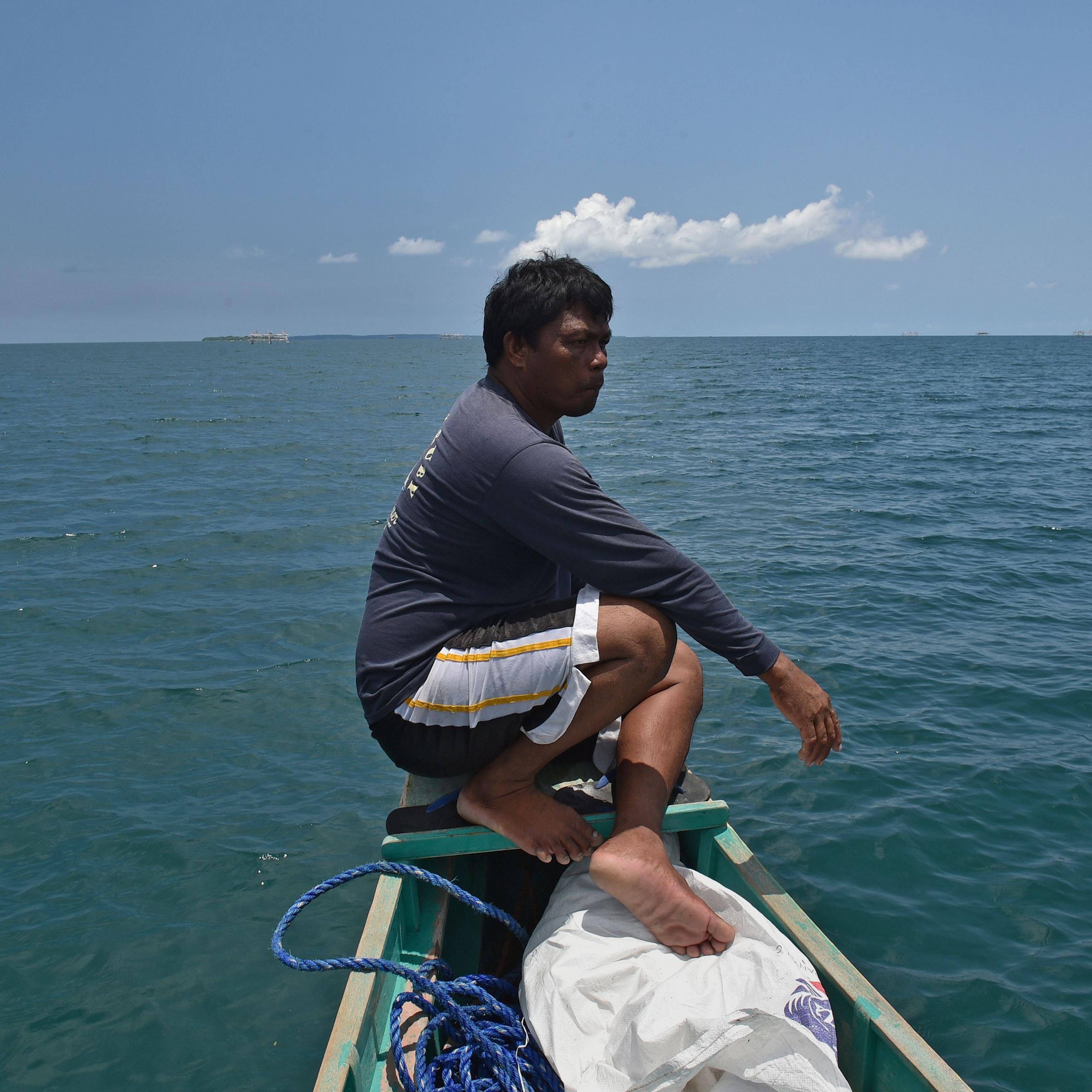PHILIPPINES-CHINA-UN-MARITIME-DIPLOMACY-FISHING