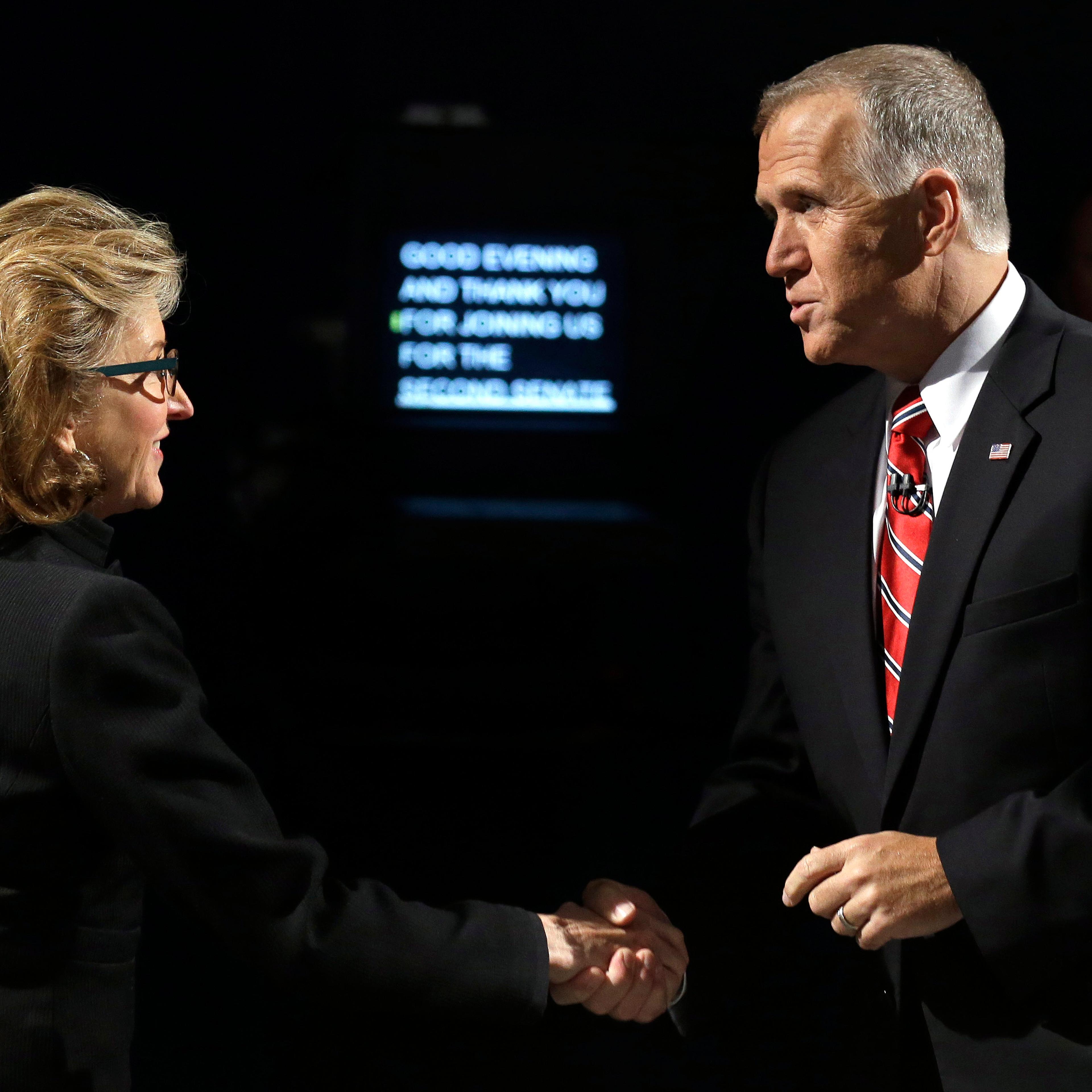 Kay Hagan, Thom Tills