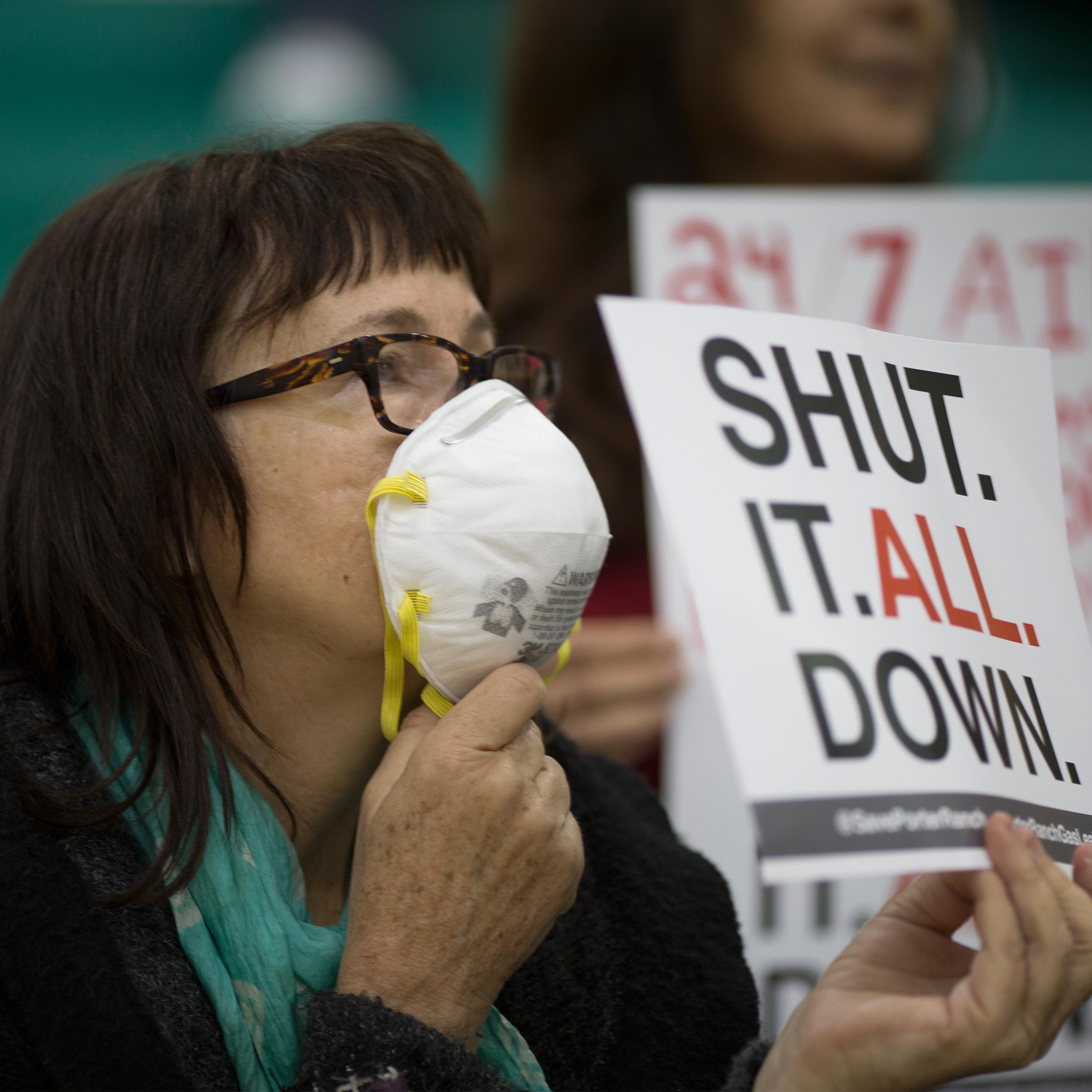Community Hearing Held Over Ongoing Porter Ranch Gas Leak