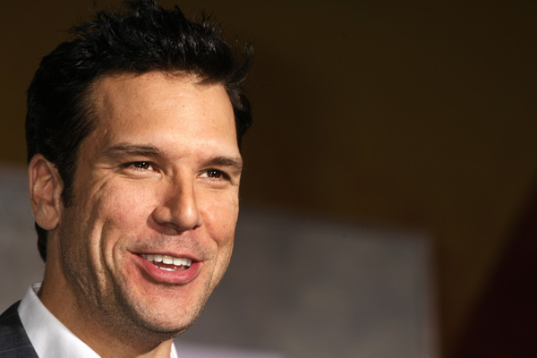 Dane Cook Apologizes for Colorado Shooting 'Joke'