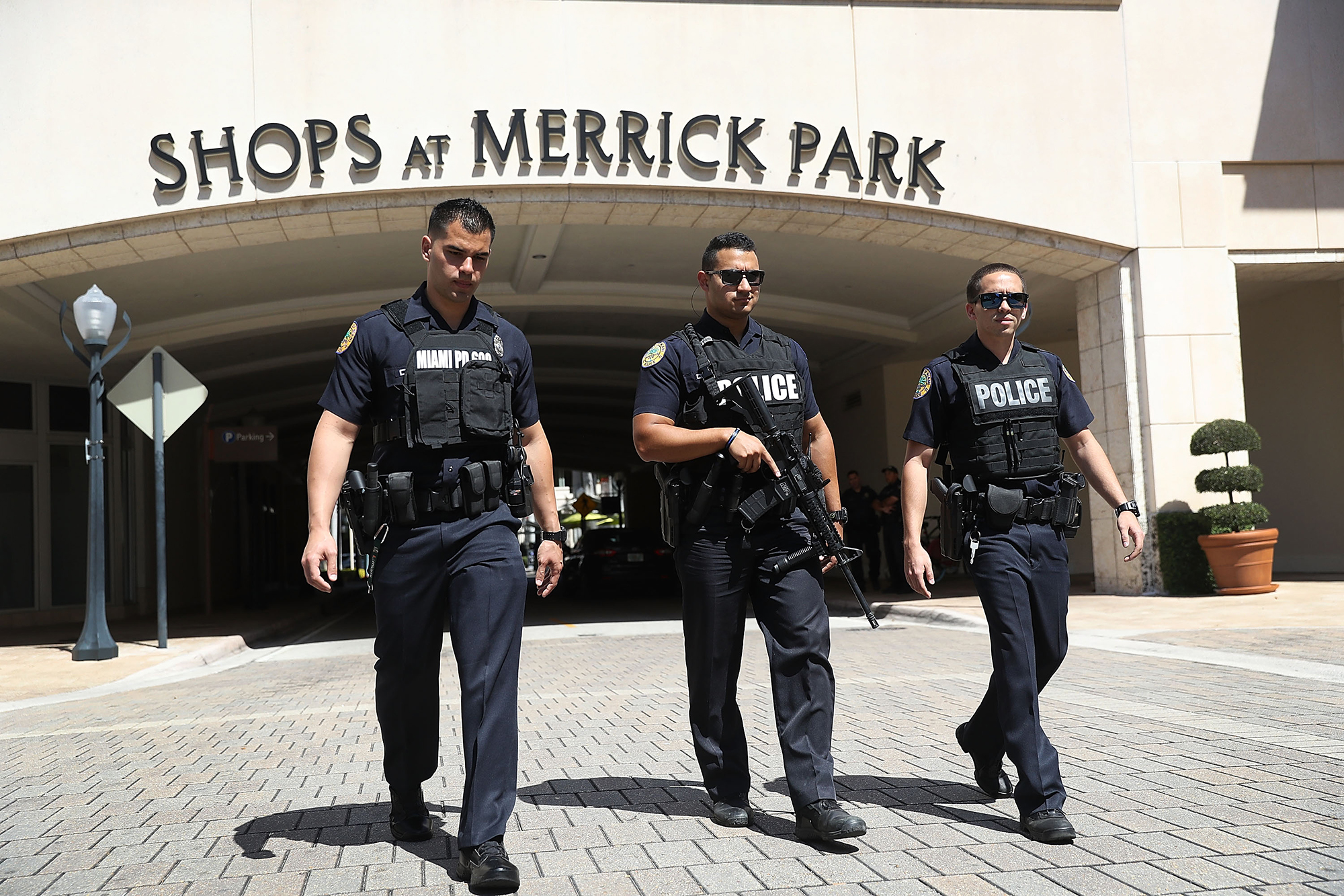Mall Shooting In Coral Gables, FL Kills One, Wounds Two
