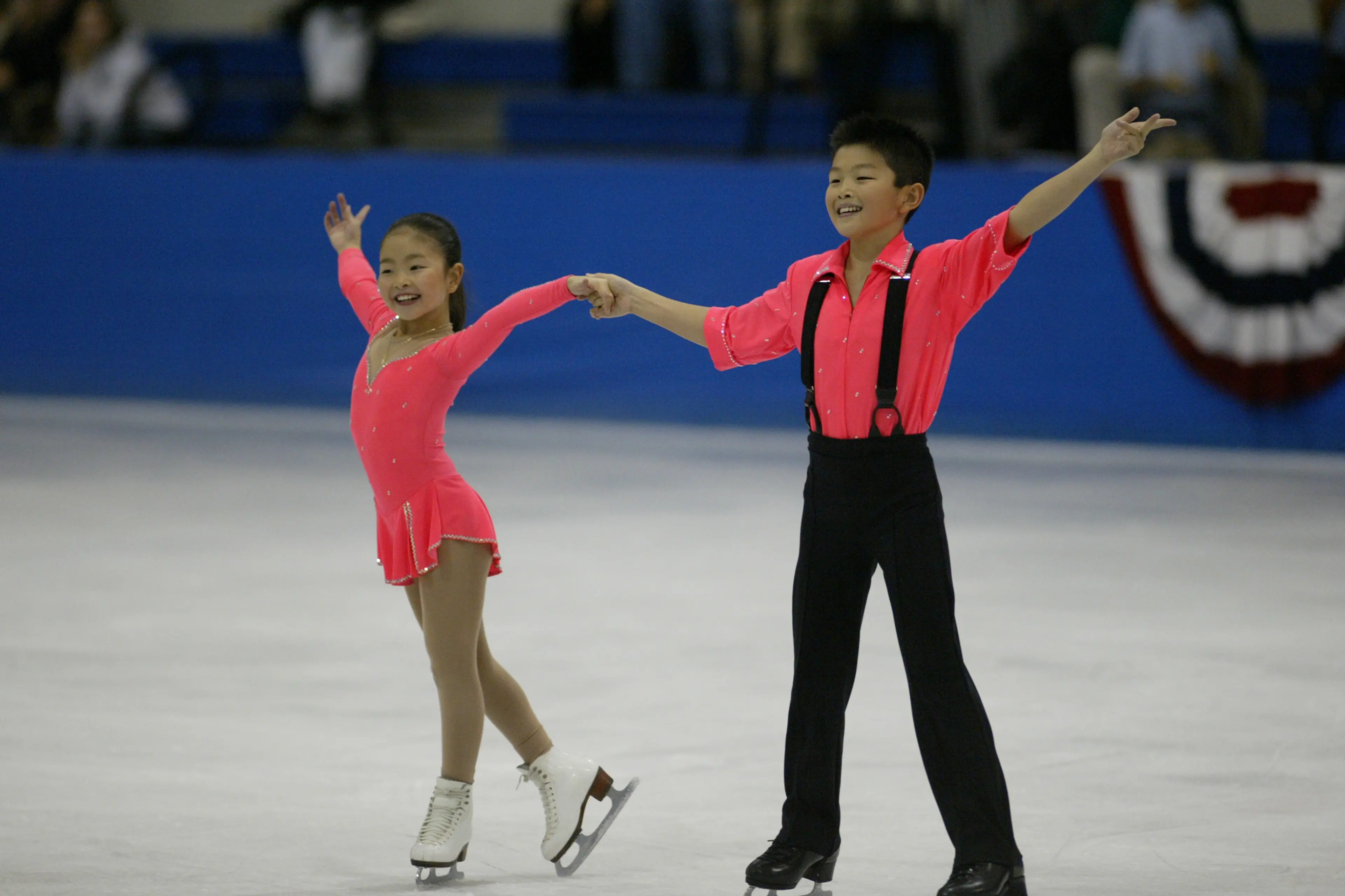 Archival photo of Maia and Alex Shibutani as children