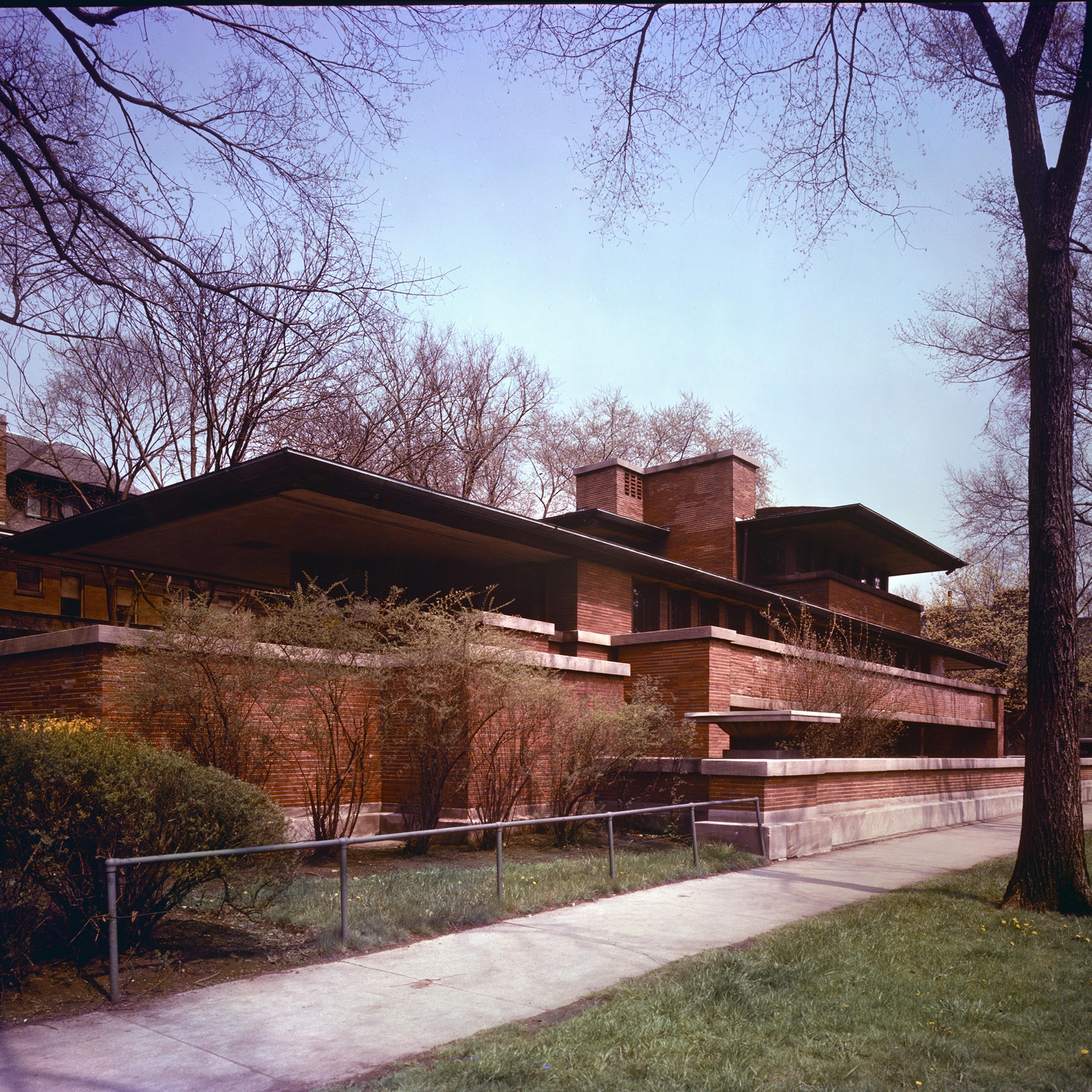 Frank Lloyd Wright's Robie House, Chicago, IL. Built 1909-1910.