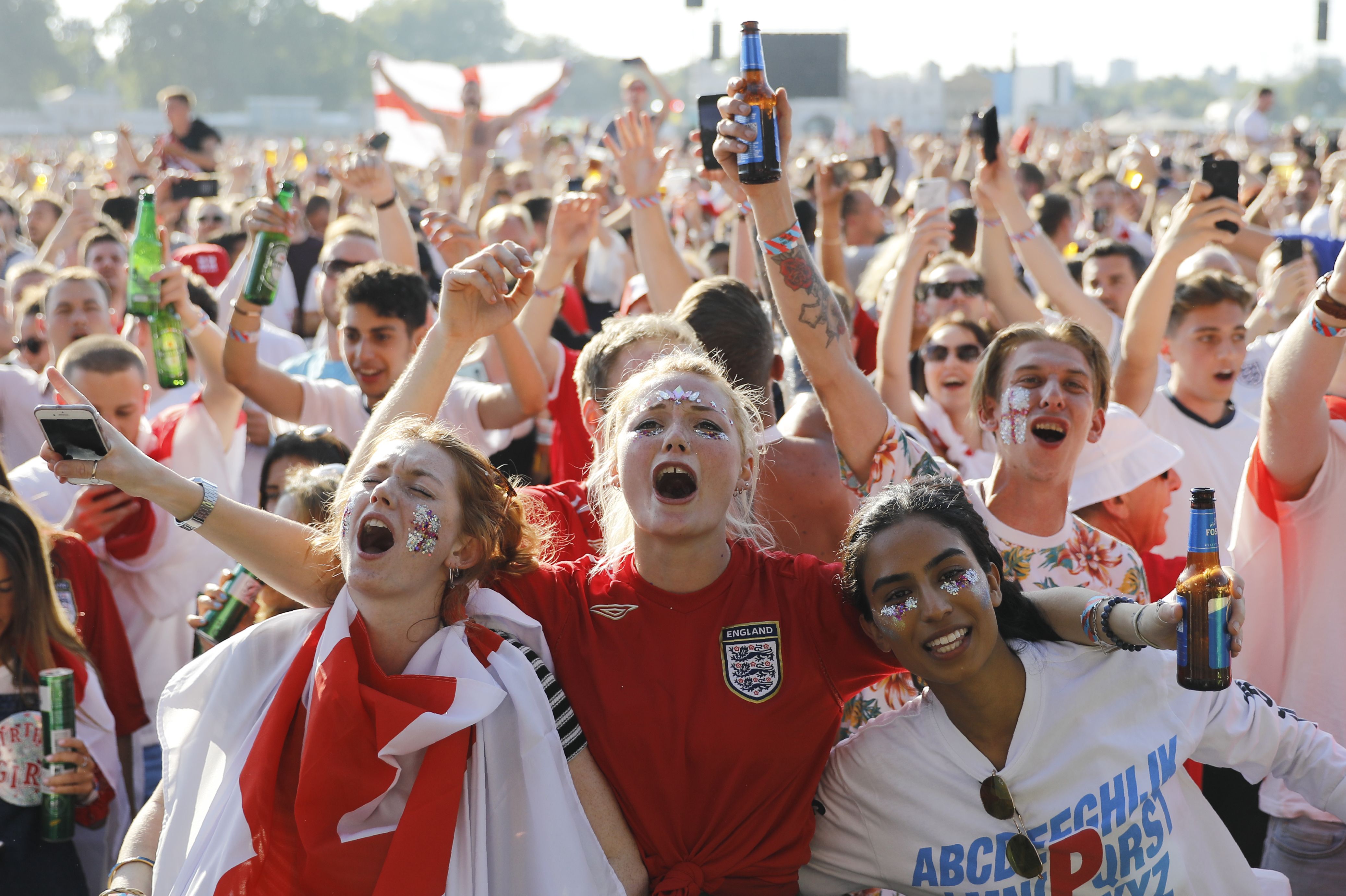 BRITAIN-FBL-WC-2018-ENG-CRO