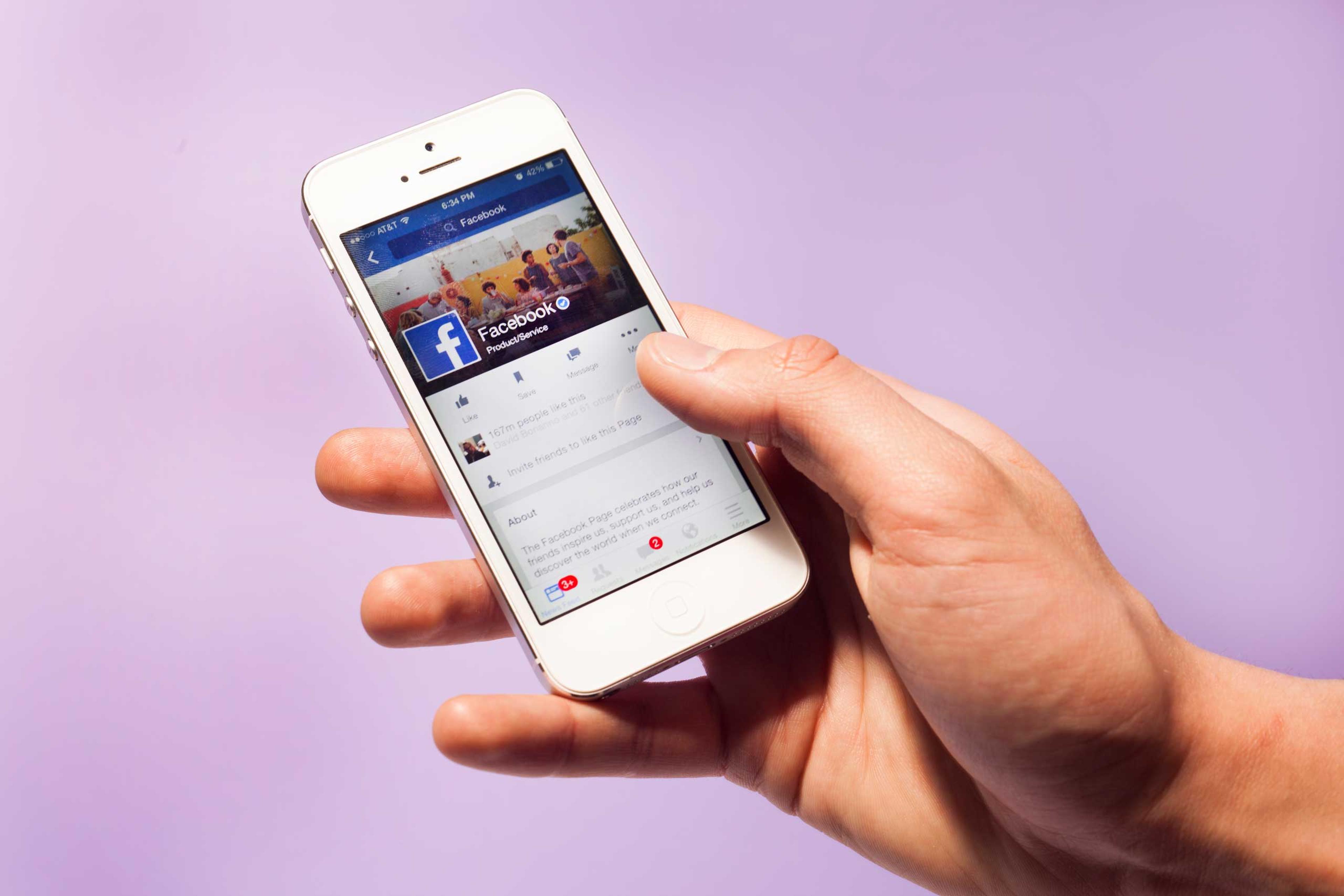 TIME.com stock photos Social Apps iPhone Facebook