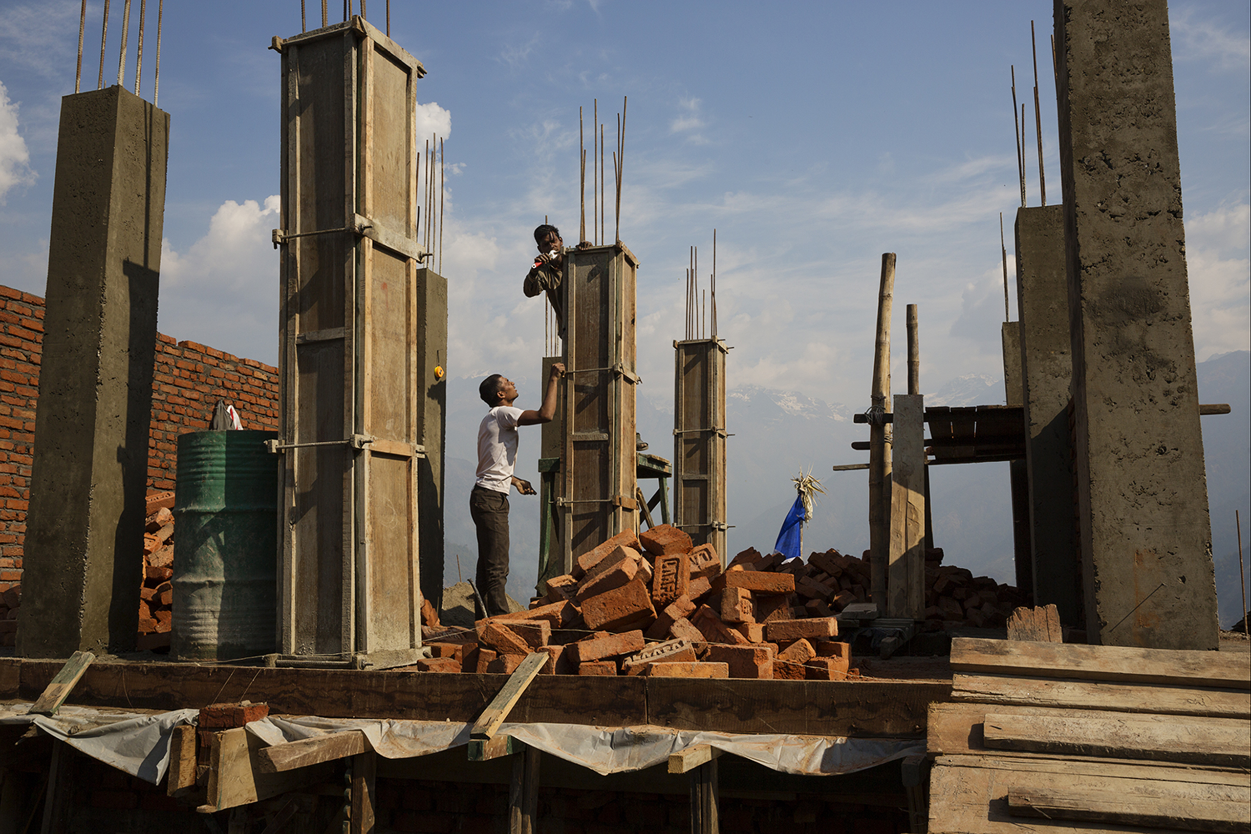 Nepal Earthquake: Rebuilding Is Slow a Year After