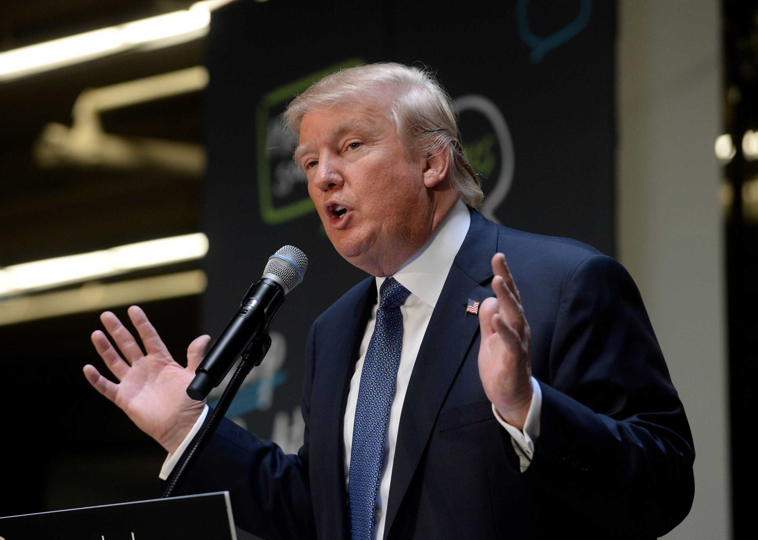 Presidential Candidates Address No Labels "Problem Solver" Convention In NH
