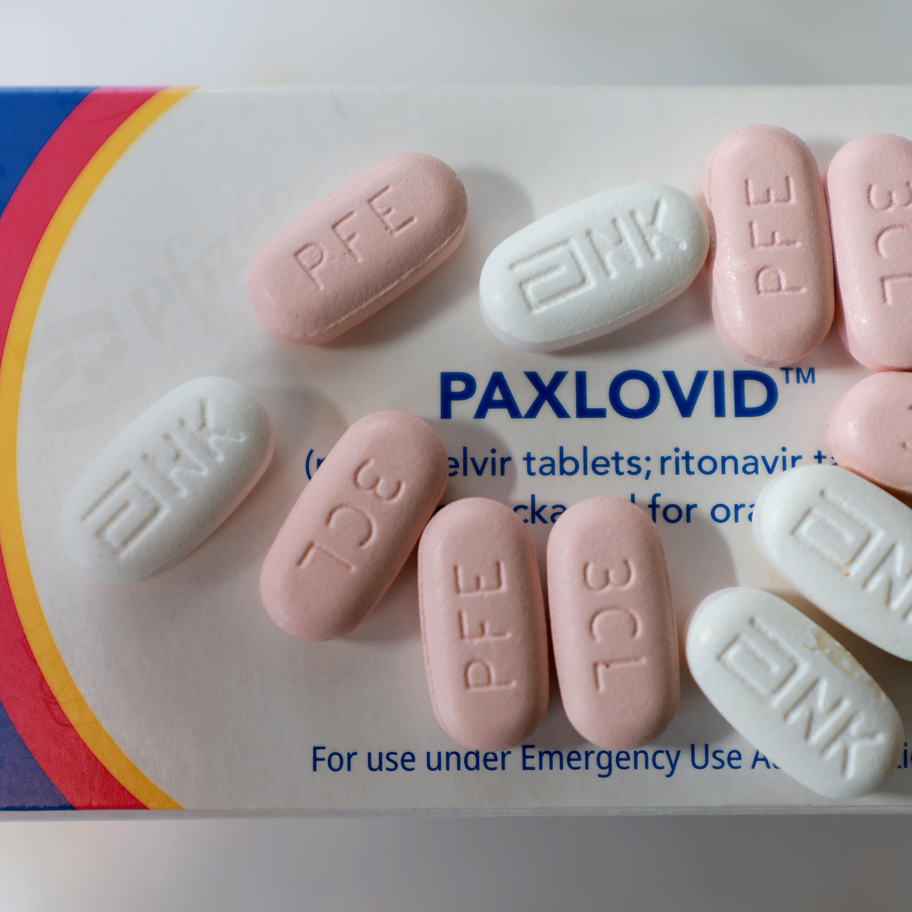 Paxlovid antiviral pills