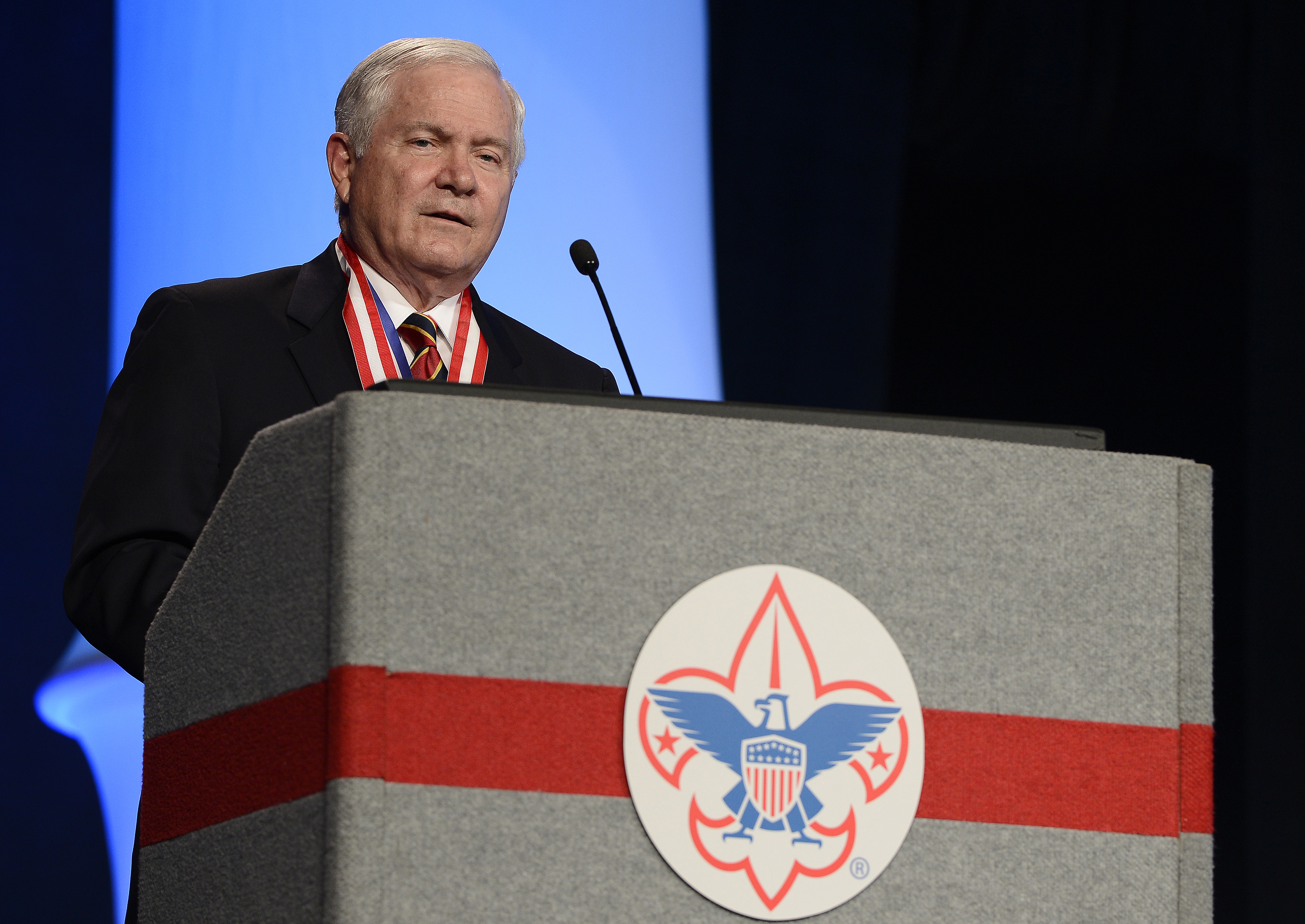 Former Defense Secretary Robert Gates addresses the Boy Scouts of America at the annual meeting on May 23, 2014, in Nashville.