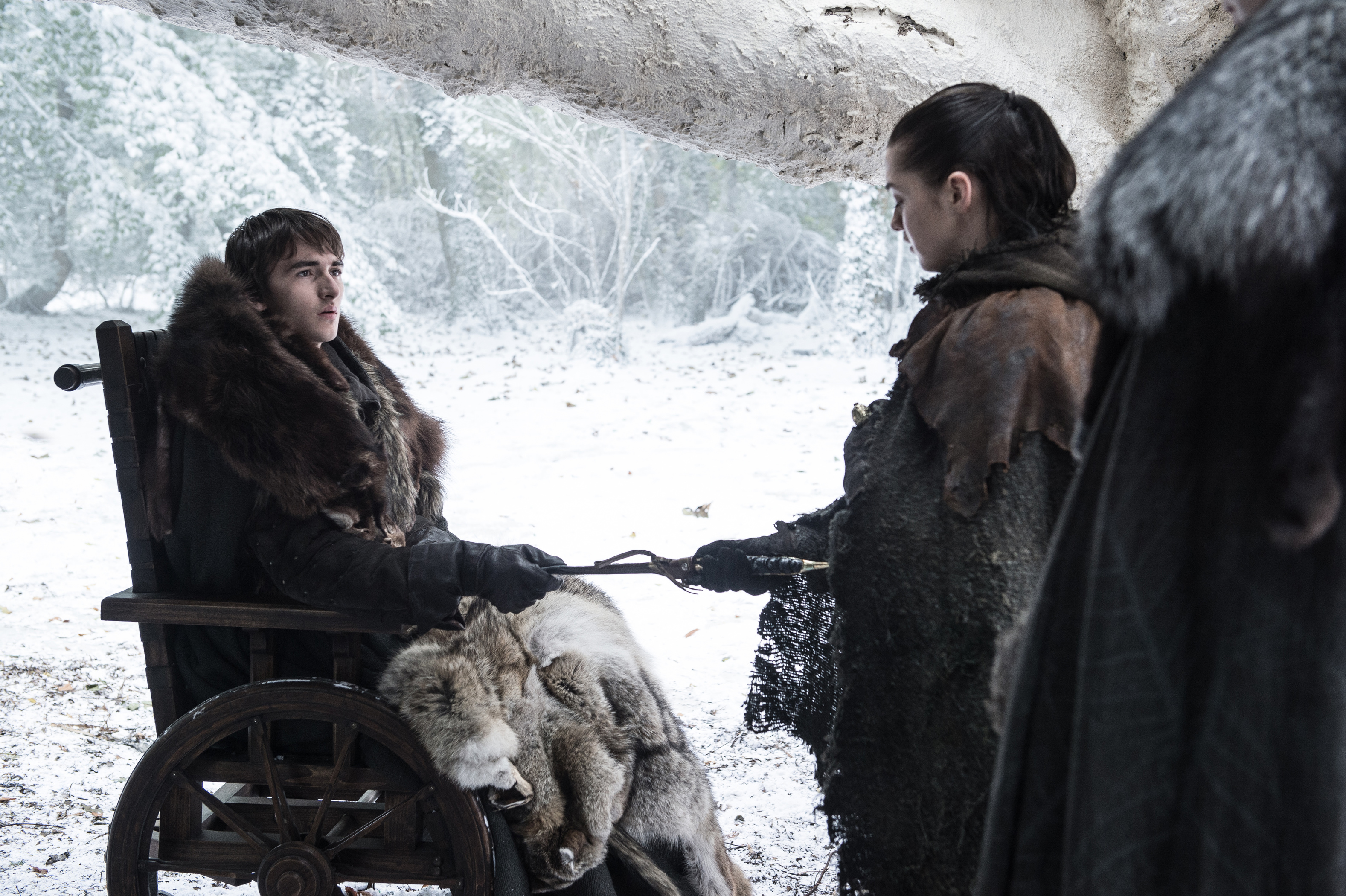 Isaac Hempstead Wright and Maisie Williams in Game of Thrones