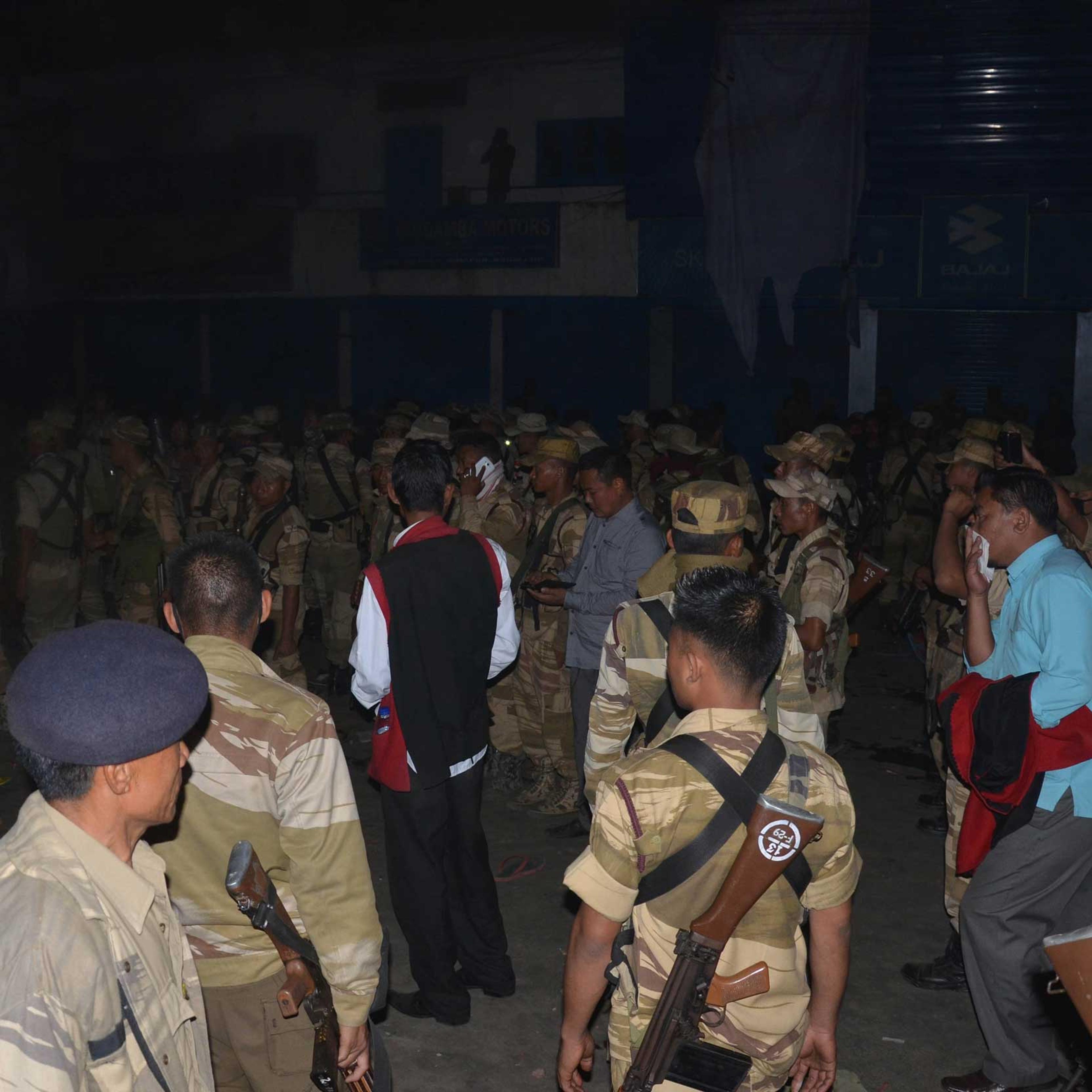 Man accused of rape dragged from jail, beaten, hung in street - India