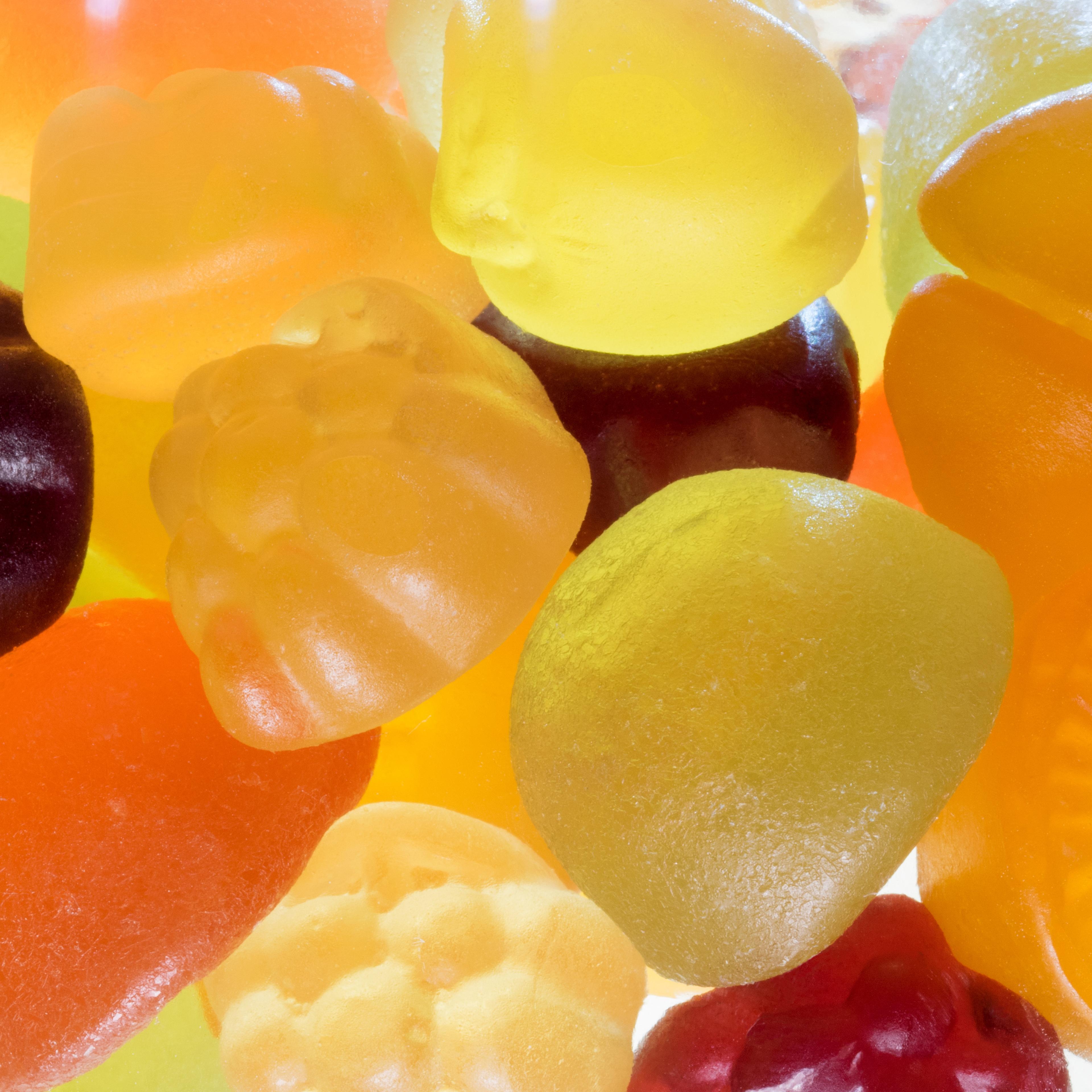 Fruit gummi candies