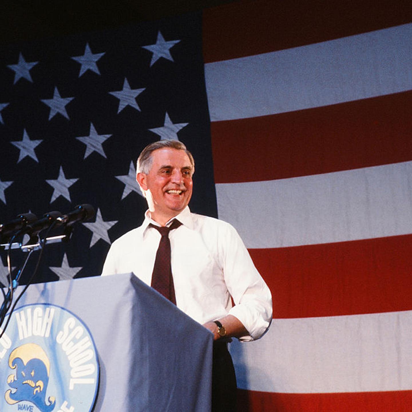 walter mondale died