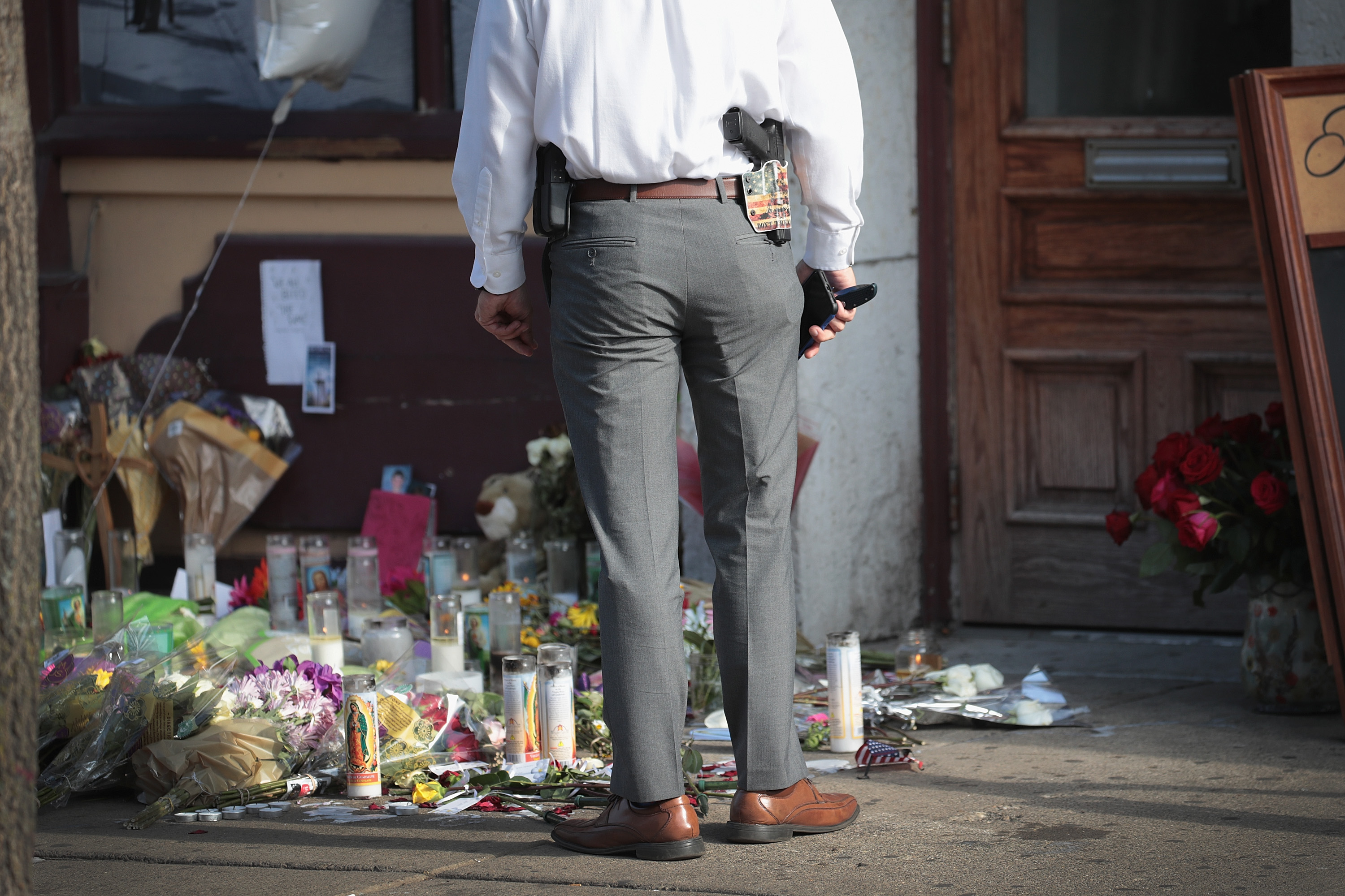 Detective Investigates Dayton, Ohio Shooting Scene