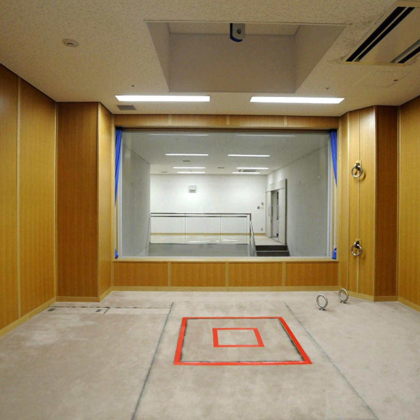 This photo taken during a media tour conducted by Japan's Justice Ministry on Aug. 27, 2010 shows an execution room at the Tokyo detention house in Tokyo, Japan.