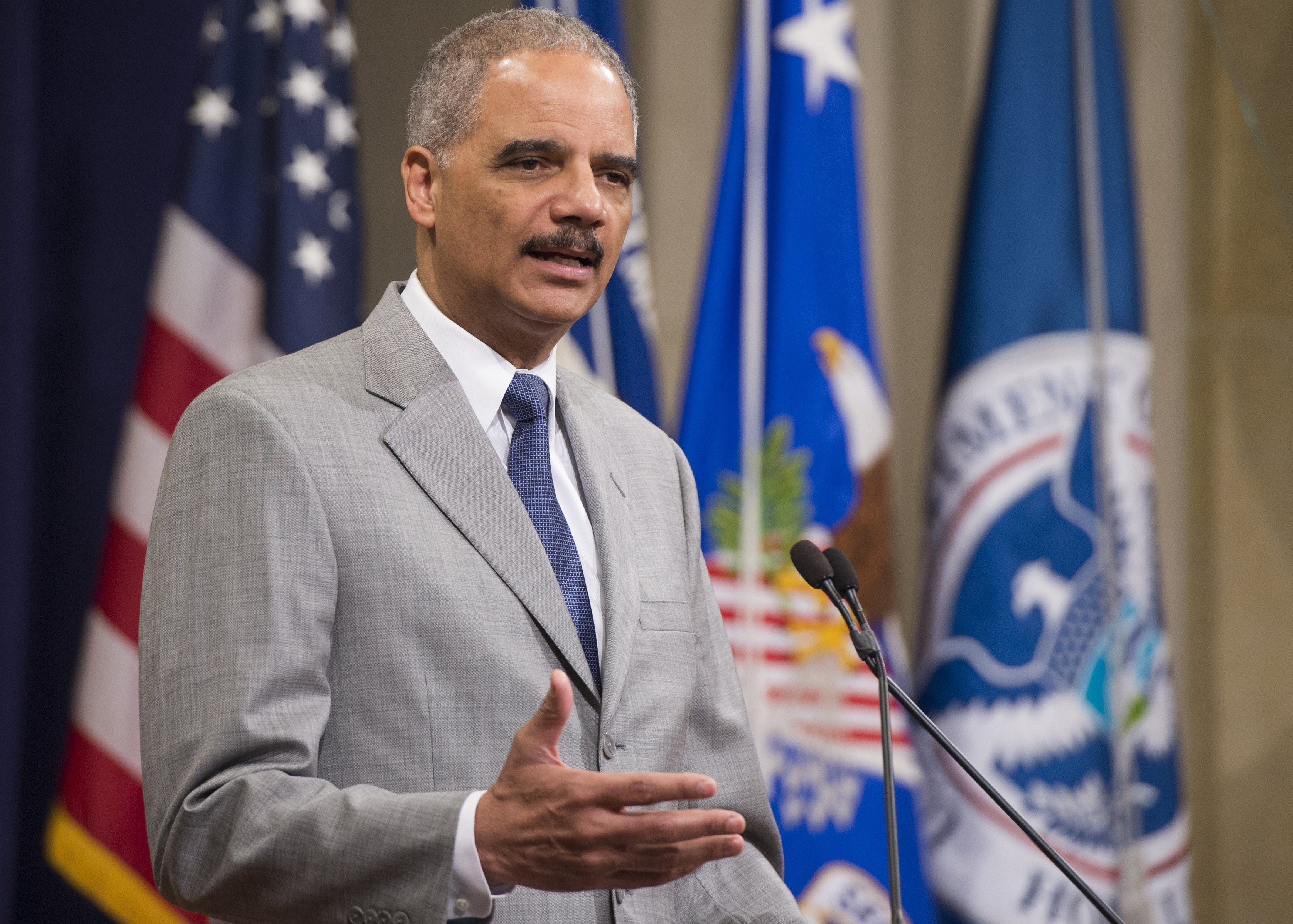 US-POLITICS-HOLDER-IMMIGRATION