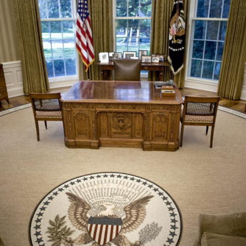 The desk of U.S. President Barack Obama sits in the newly redecorated Oval Office of the White House in Washington, D.C., in August 31, 2010.