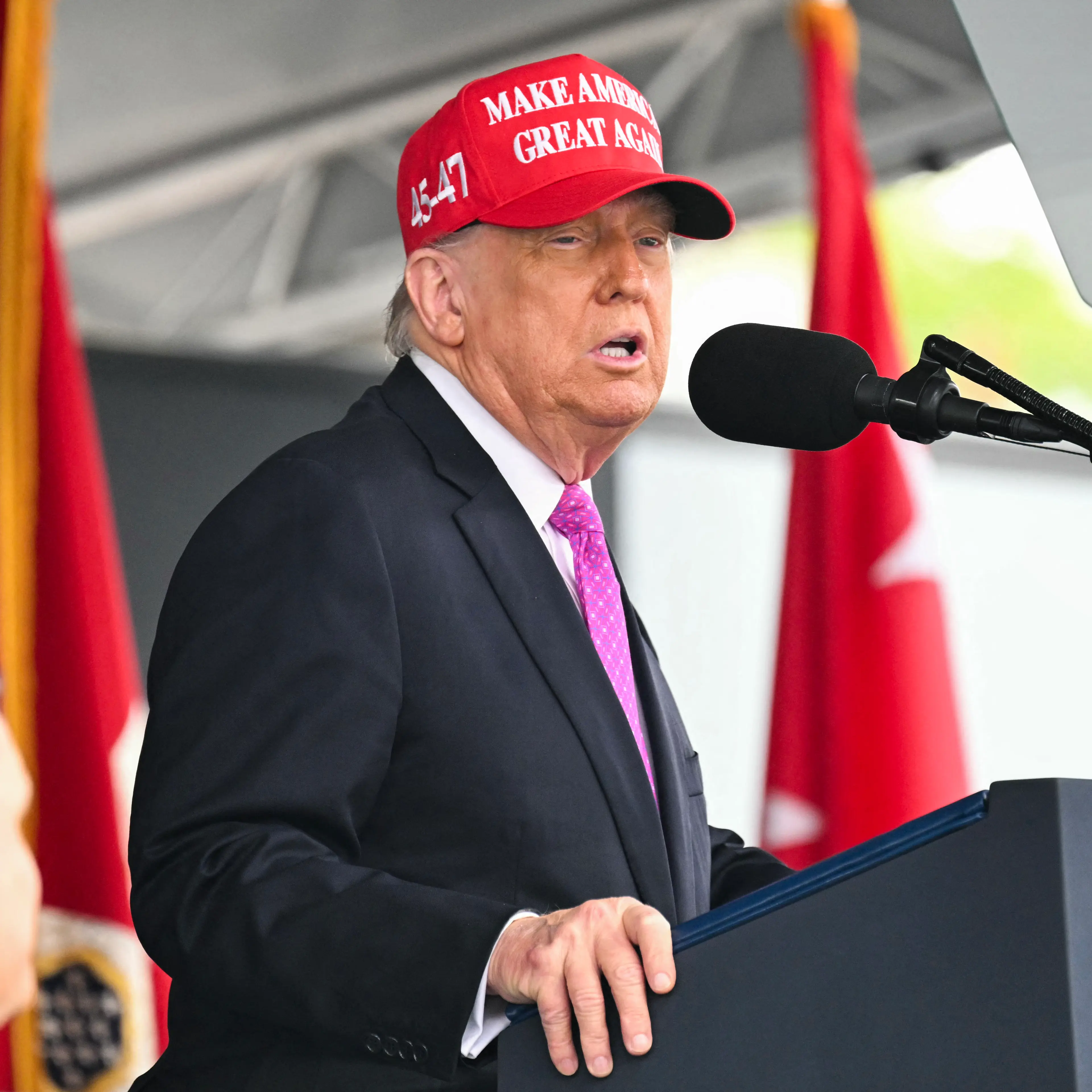 US-POLITICS-TRUMP-MILITARY