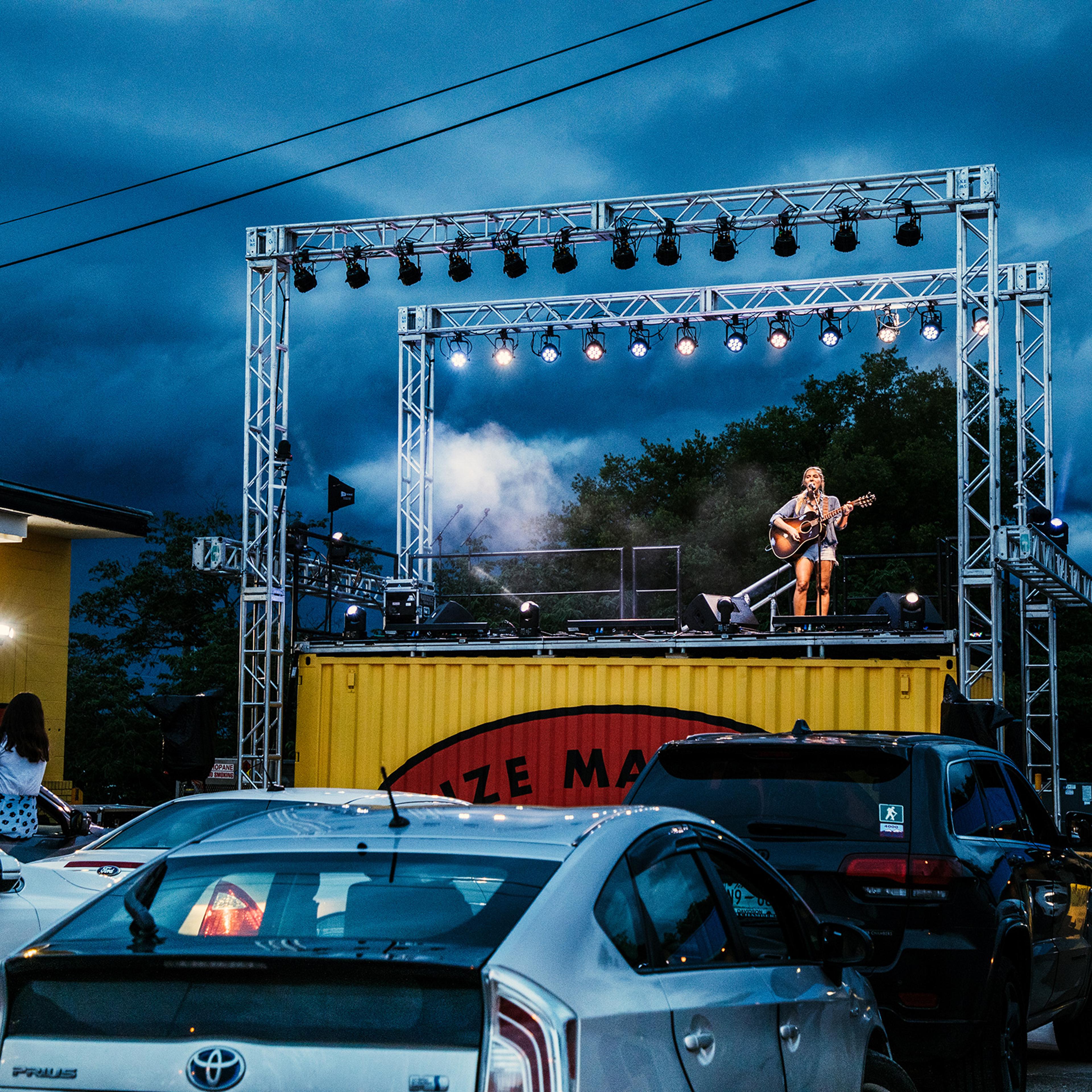Lauren Jenkins performs onstage during Daddy's Dogs Drive In concert series at Daddy's Dogs on May 28 in Nashville