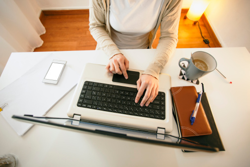 woman-home-office