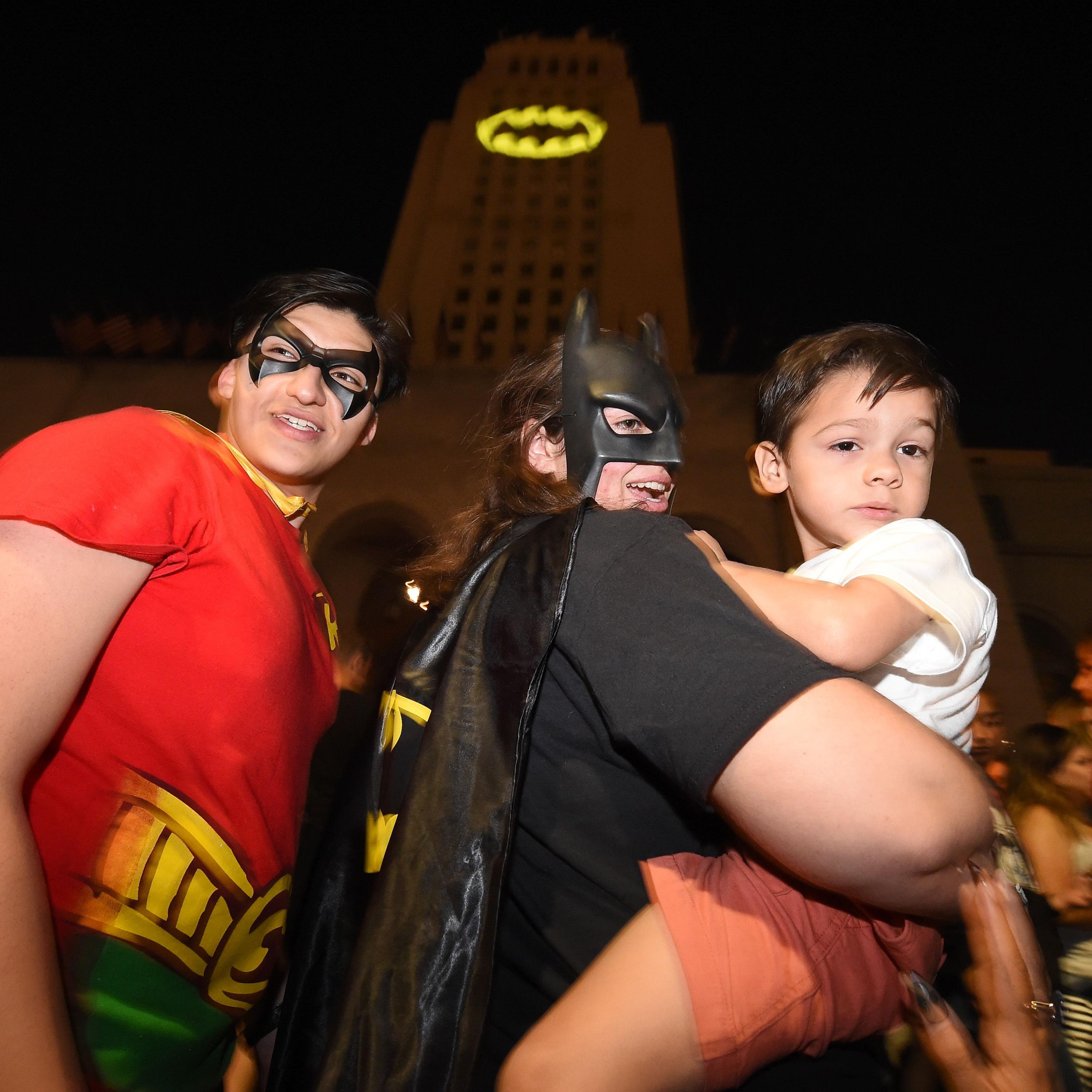 ENTERTAINMENT-US-BATMAN-ADAM WEST-TRIBUTE