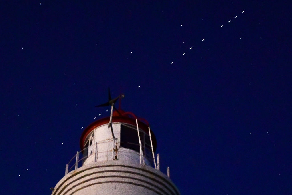 60 SpaceX's Starlink Internet satellites on Earth orbit