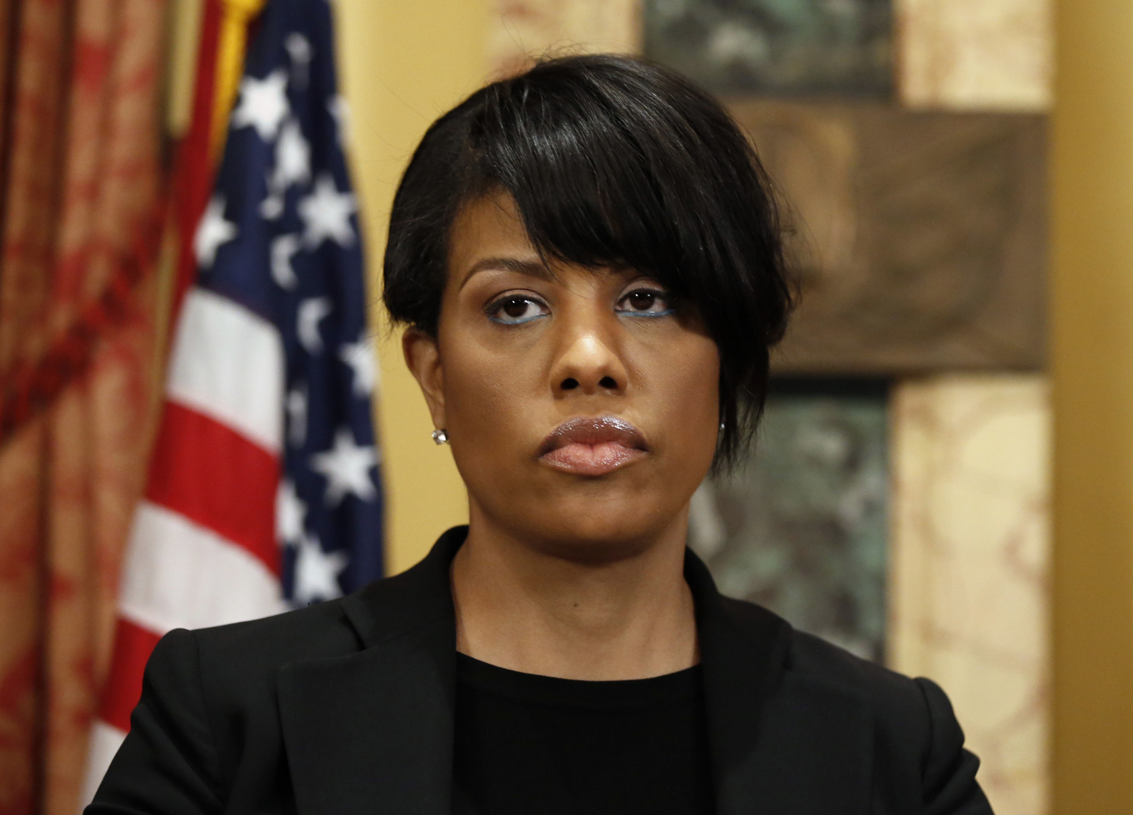 Mayor Stephanie Rawlings-Blake prepares to speak at a media availability at City Hall, on May 1, 2015 in Baltimore.