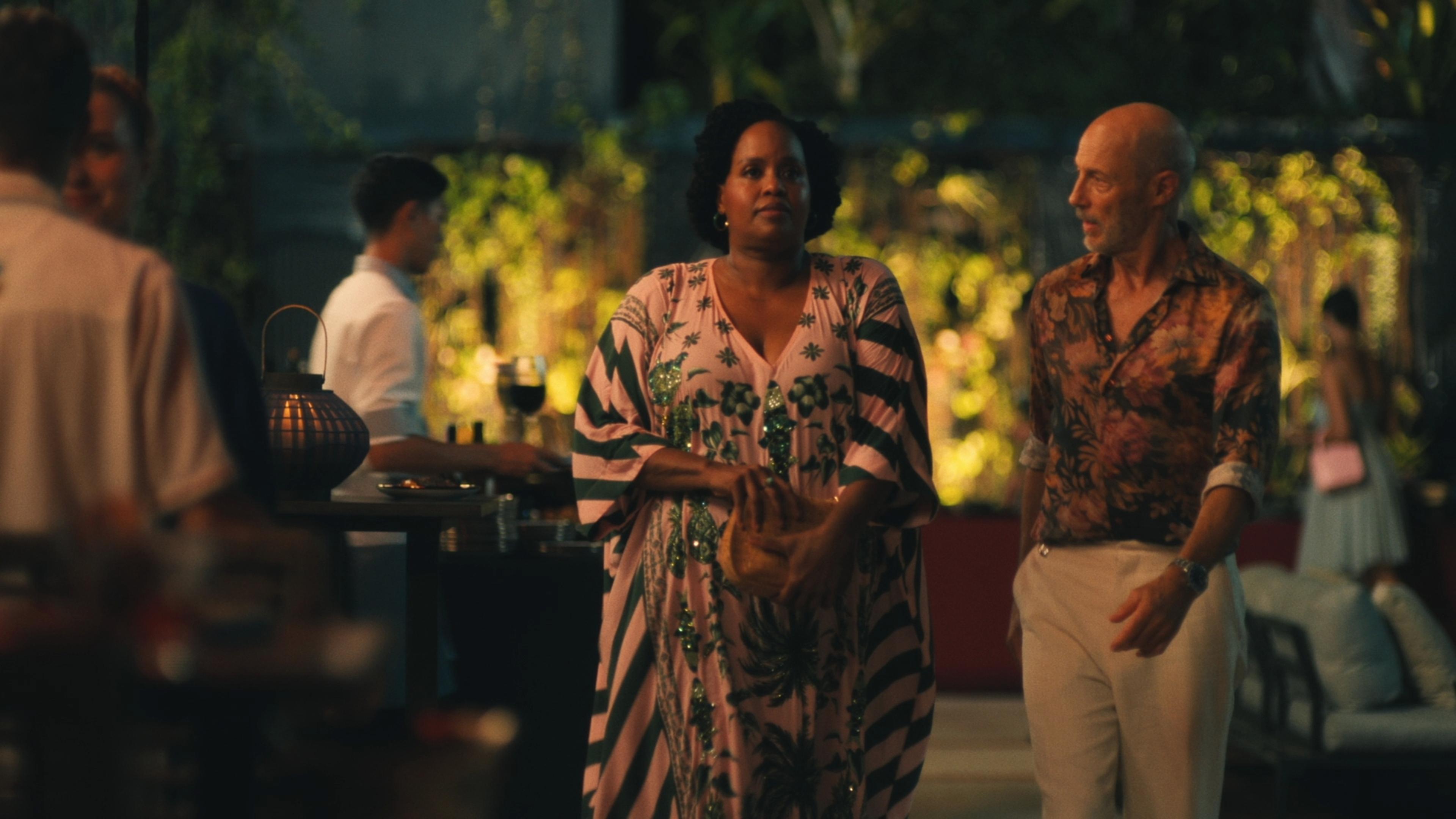 Belinda (Natasha Rothwell) and Gary/Greg (John Gries) in Episode 7