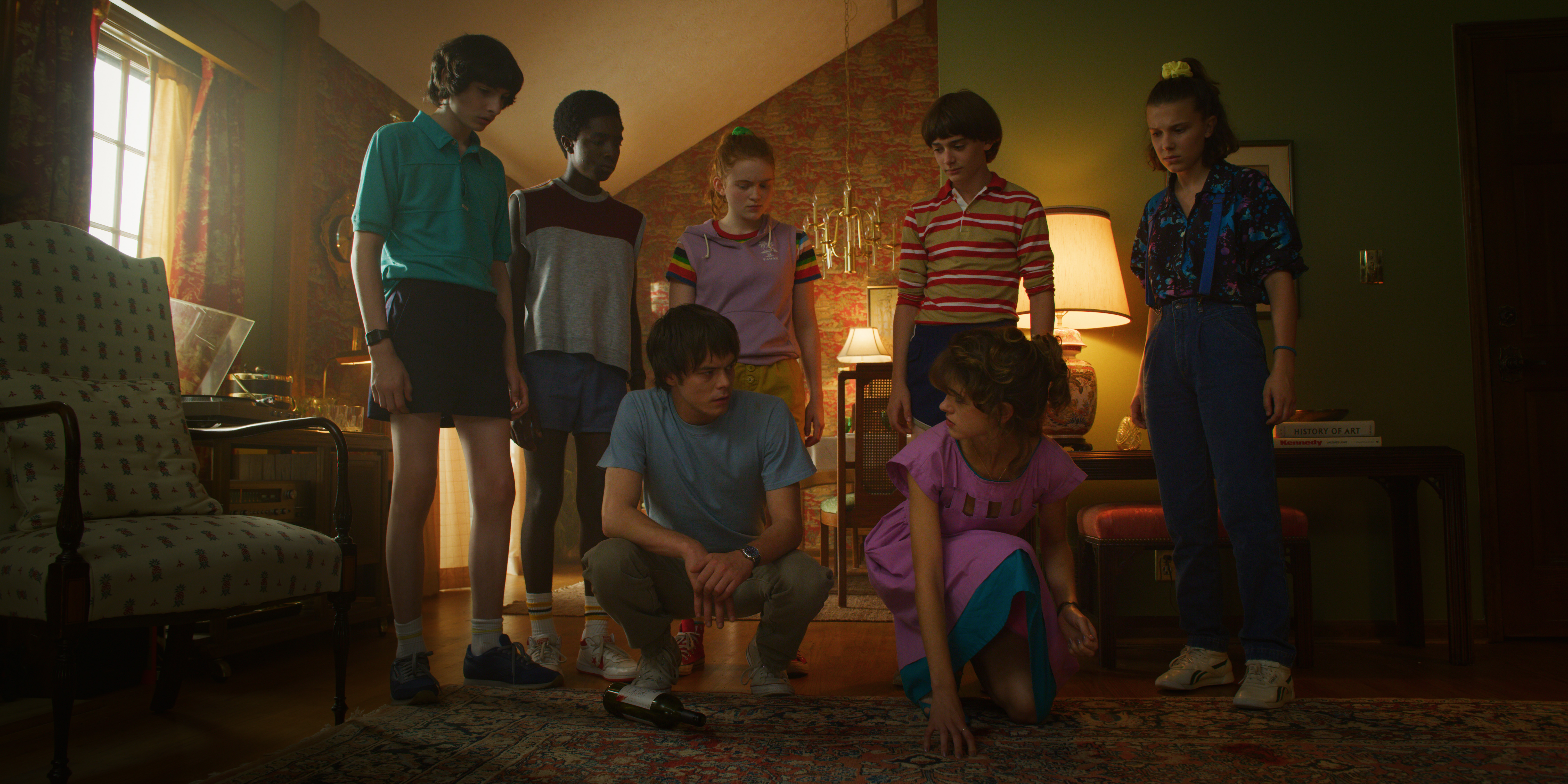 Stranger Things season 3 photos are here