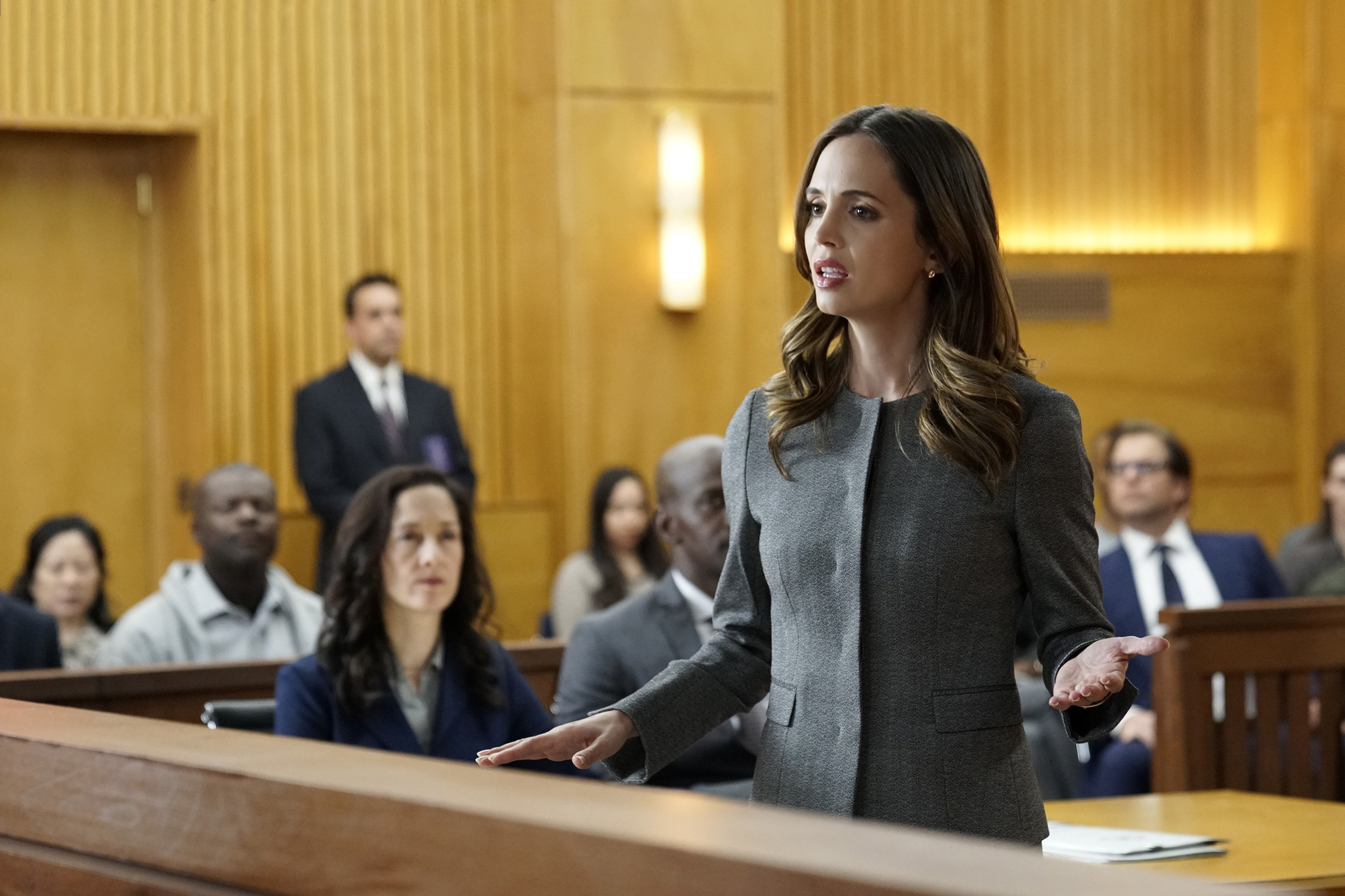 Eliza Dushku in 'Bull'