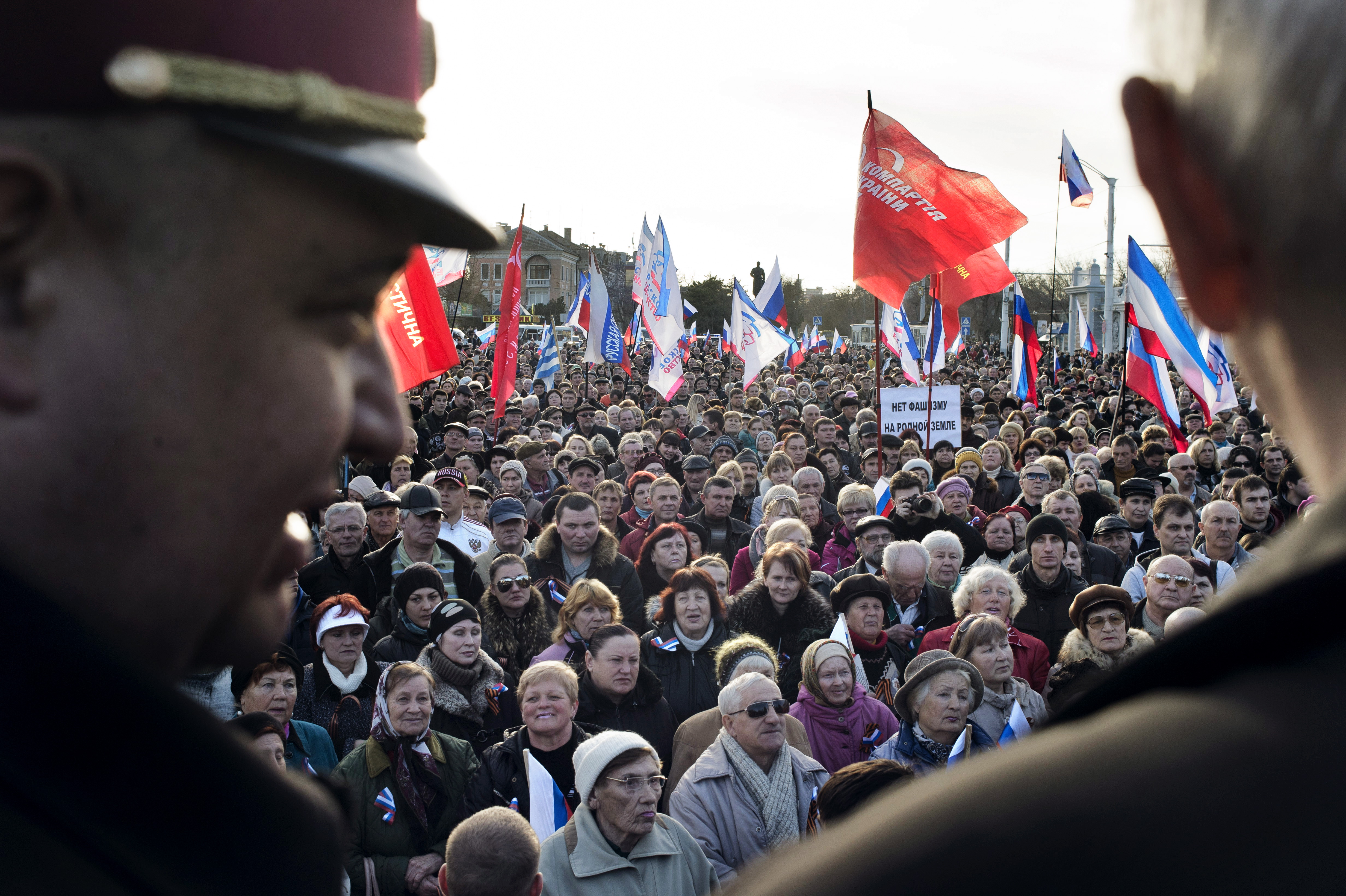 Pro-Russian gathering in Yevpatoria, Ukraine, March 5, 2014.