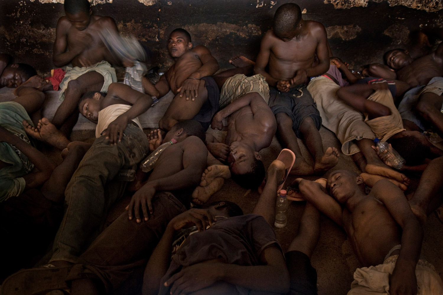 Fernando Moleres — Incarcerated in Freetown