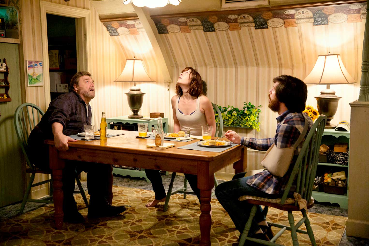 10-cloverfield-lane-dan-trachtenberg-john-goodman-mary-elizbeth-winstead-john-gallagher-jr-jj-abrams