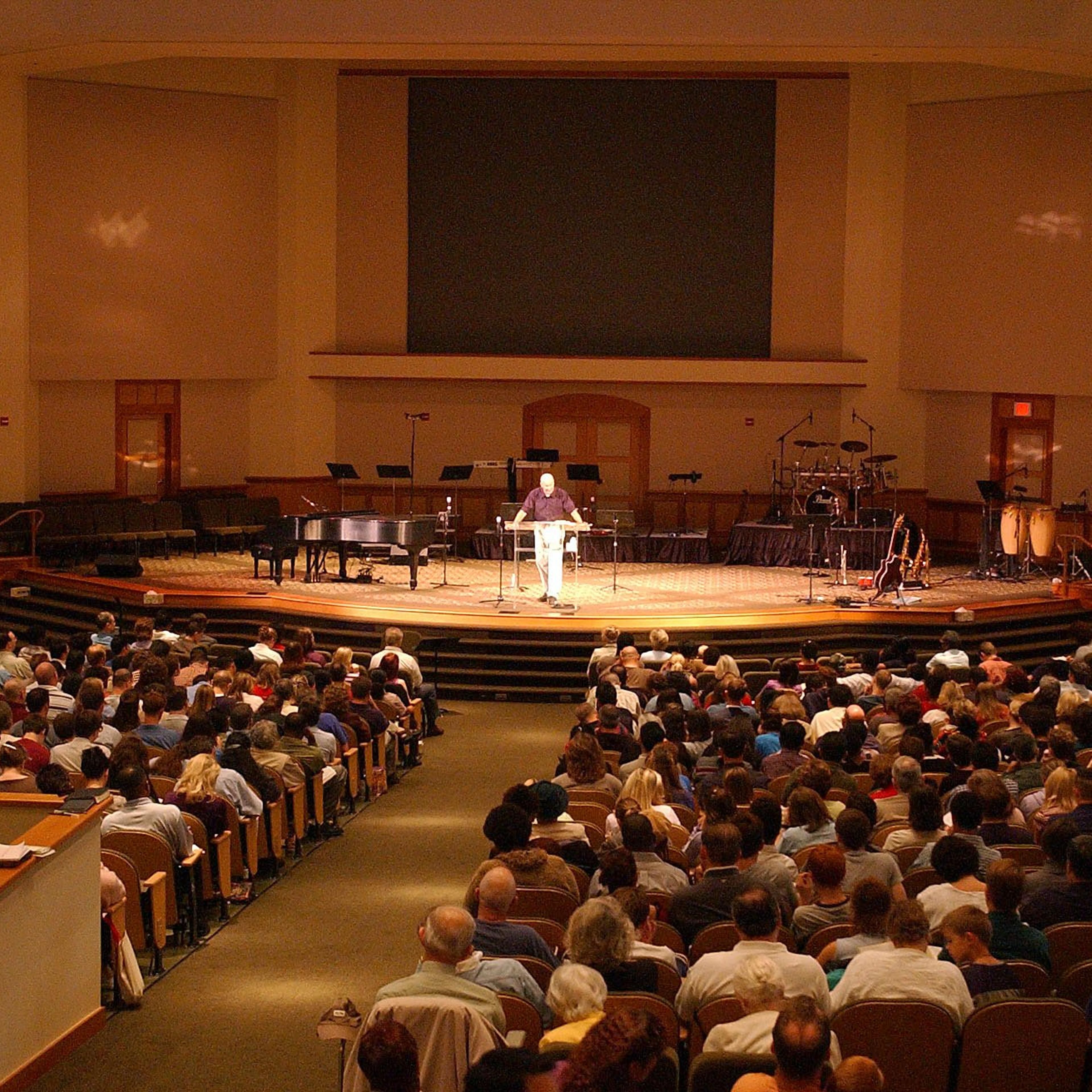 Worshipers fill the Covenant Life Church in Gaithersburg, Md. on Oct. 13, 2002.