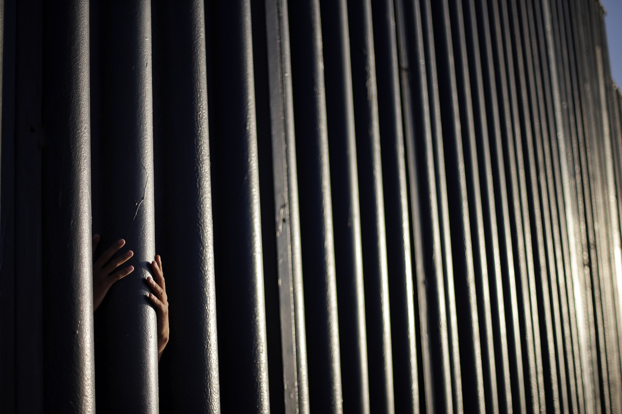 AP Explains Border Wall
