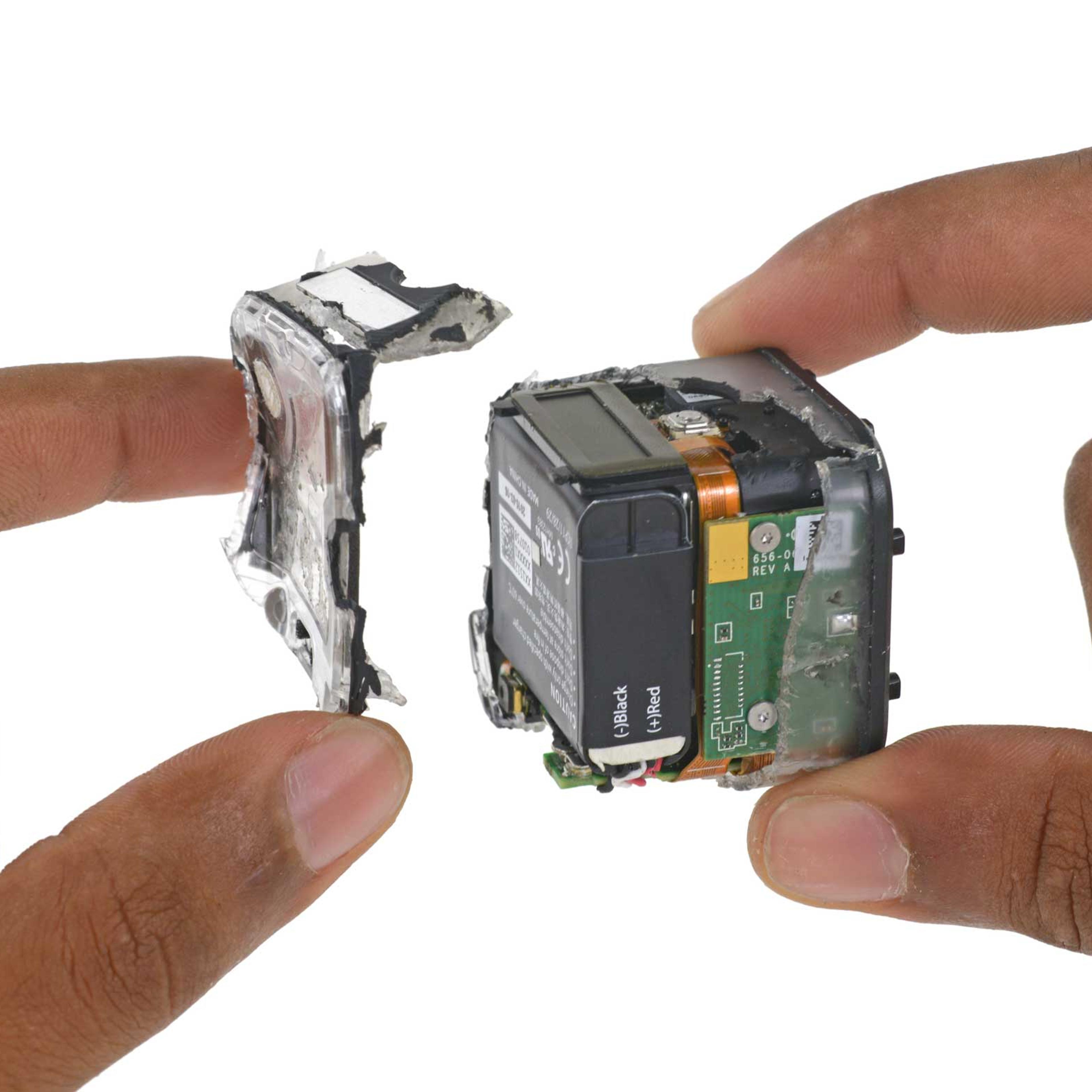 Cracking open the protective casing (don't try this at home) exposes the internal battery.