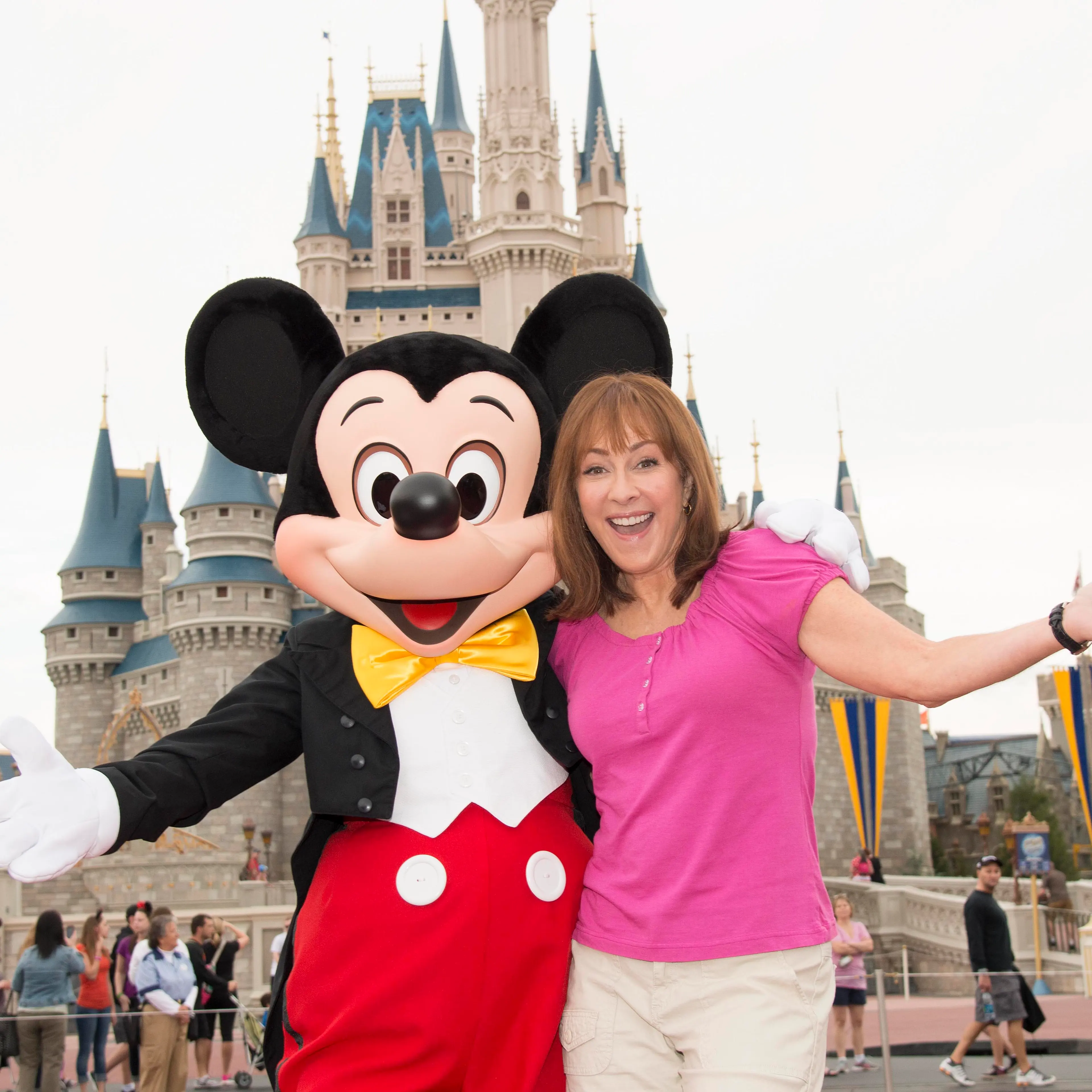 ABCs "The Middle" Tapes Season Finale At Walt Disney World