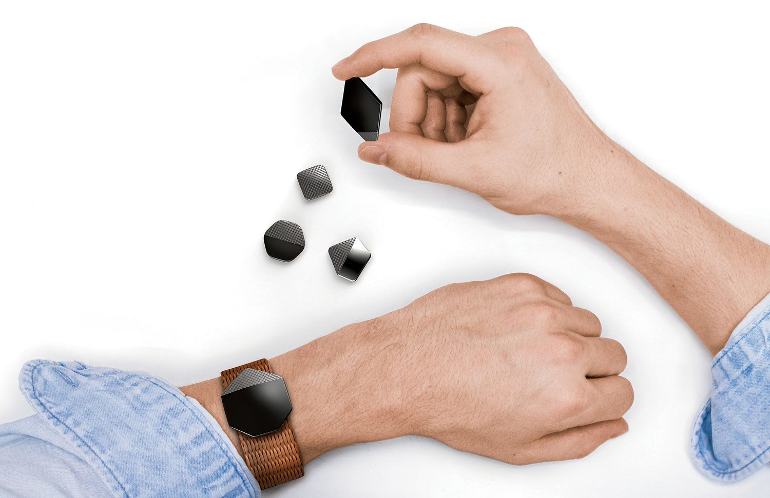 Table_hands_1.JPG