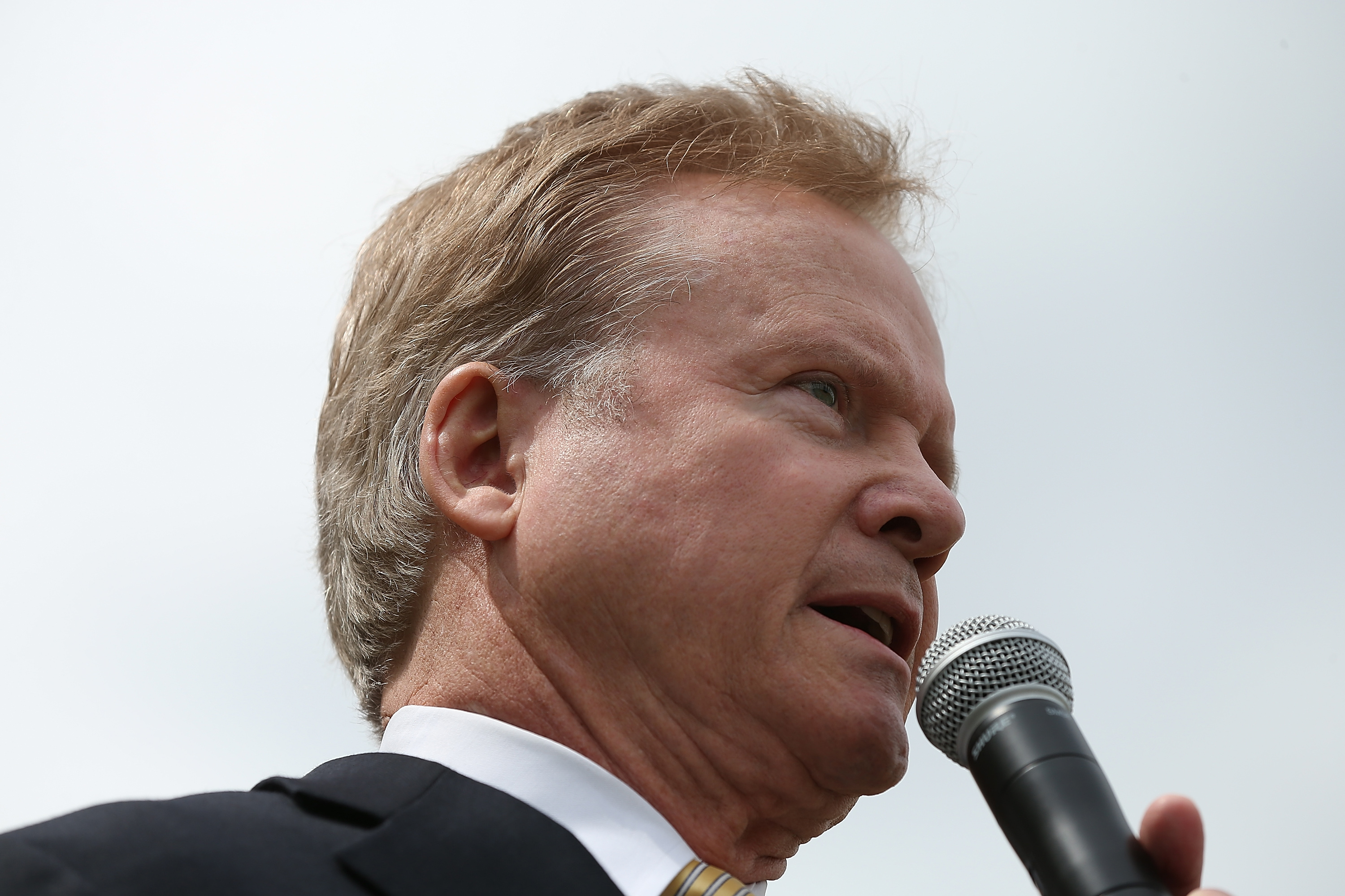 Former VA Sen. Jim Webb Marks The 40th Anniversary Of The Fall Of Saigon At The Vietnam War Memorial