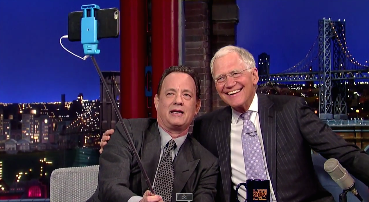 Tom Hanks stops by Letterman to teach the retiring talk show host how to use a selfie stick