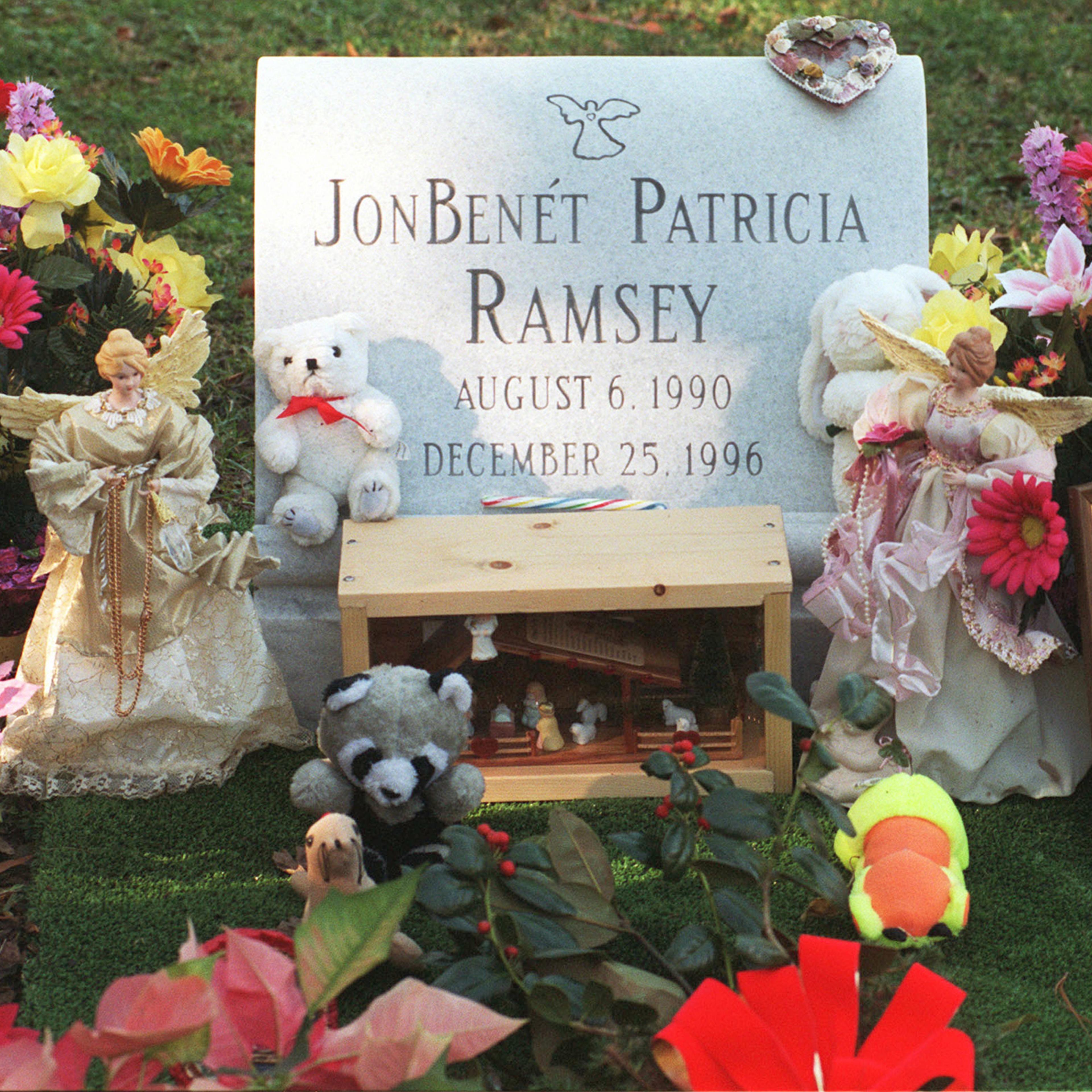 The grave of JonBenét Ramsey, 1997