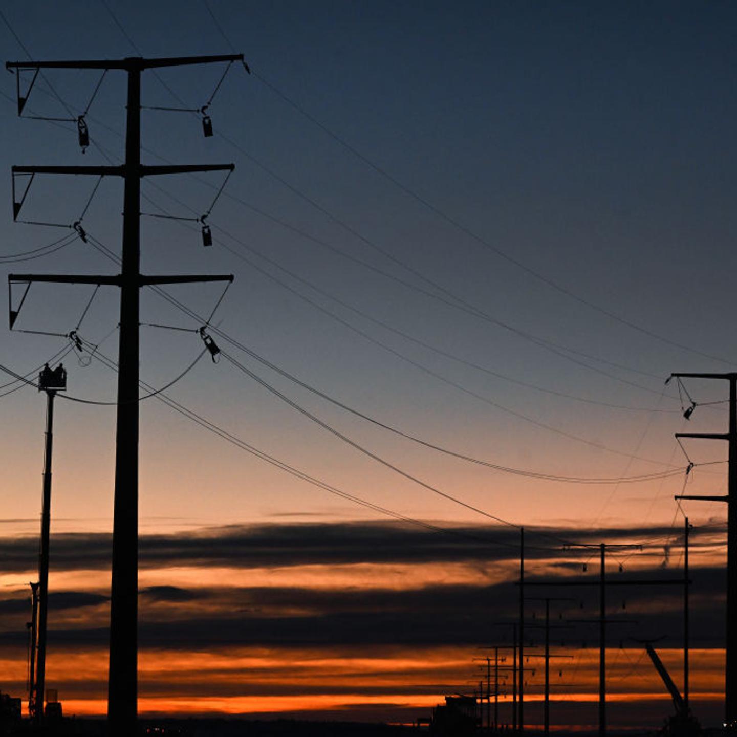 XCEL and GRD Construction work on the Colorado Power Pathway project