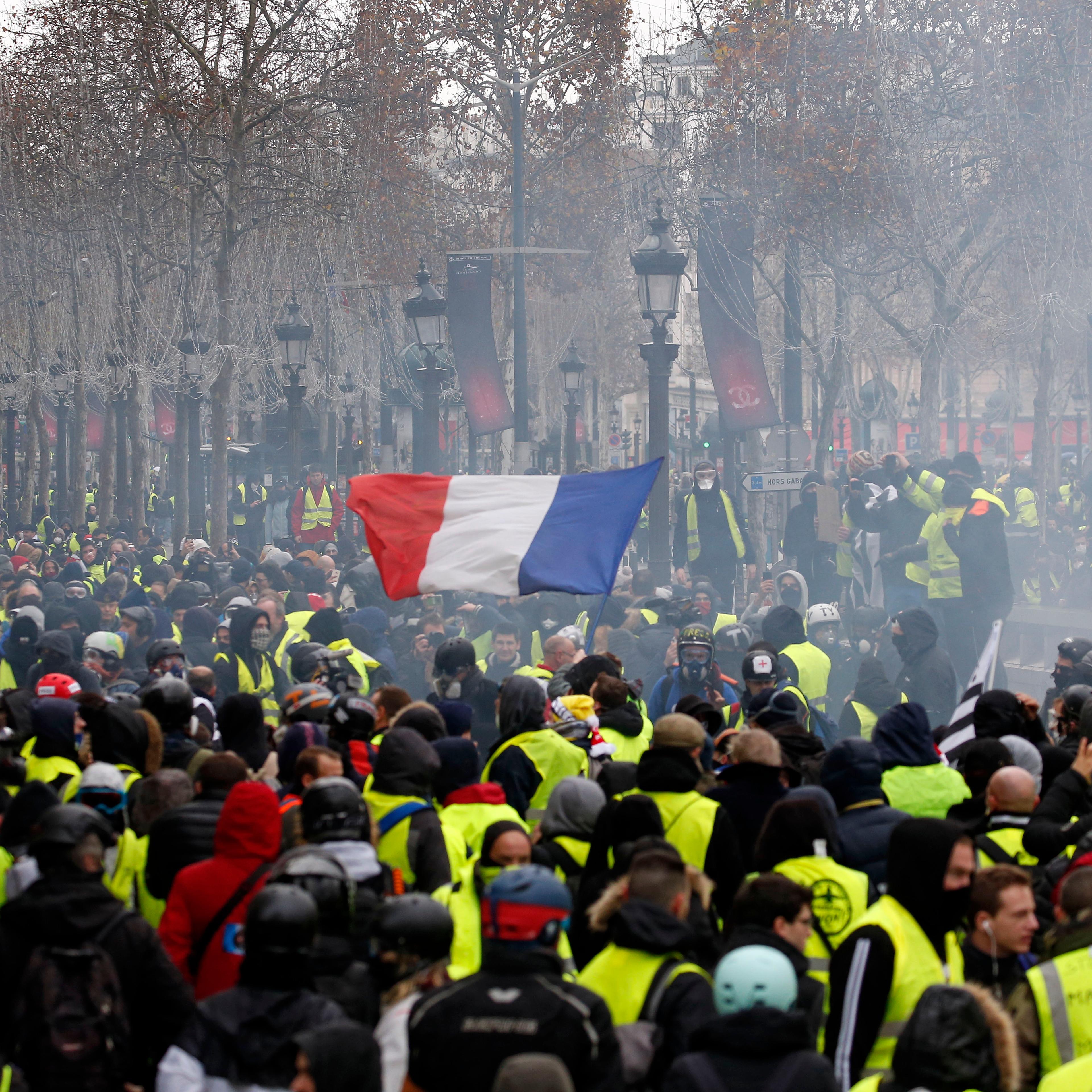 'Yellow Vests' Return to Paris Streets