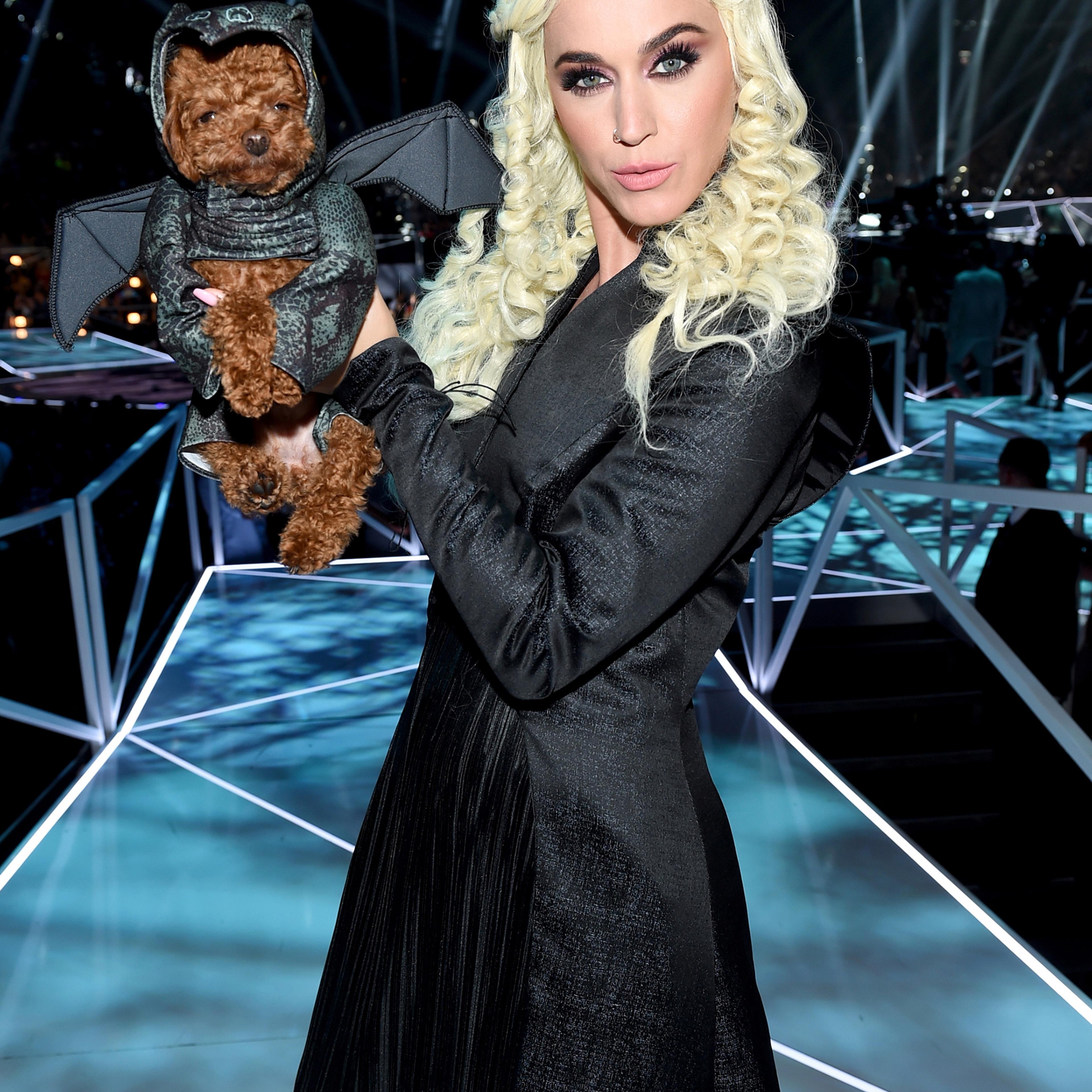 2017 MTV Video Music Awards - Backstage