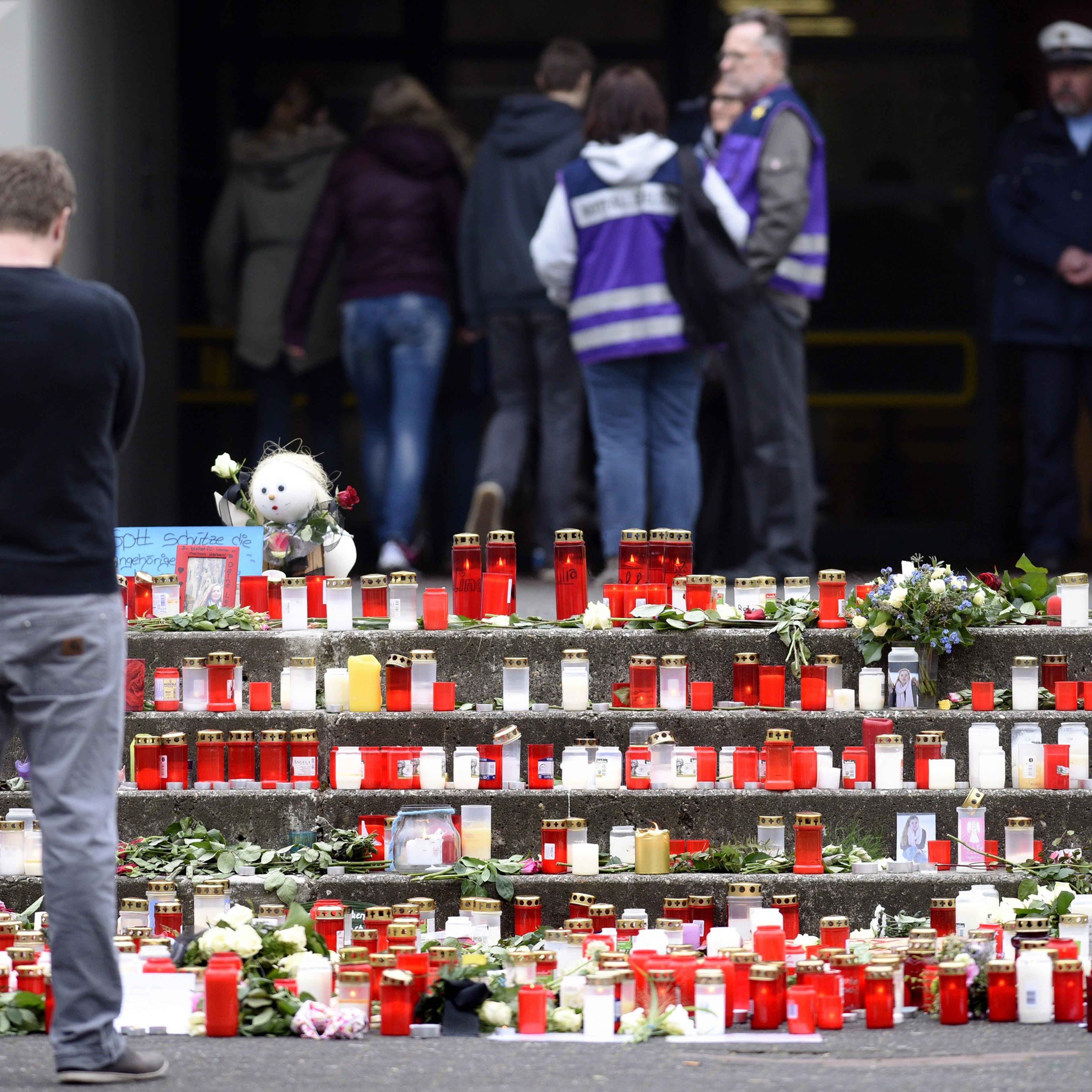A memorial of flowers and candles can be seen in front of the Joseph-Koenig-Gymnasium secondary school in Haltern am See, western Germany on March 26, 2015.