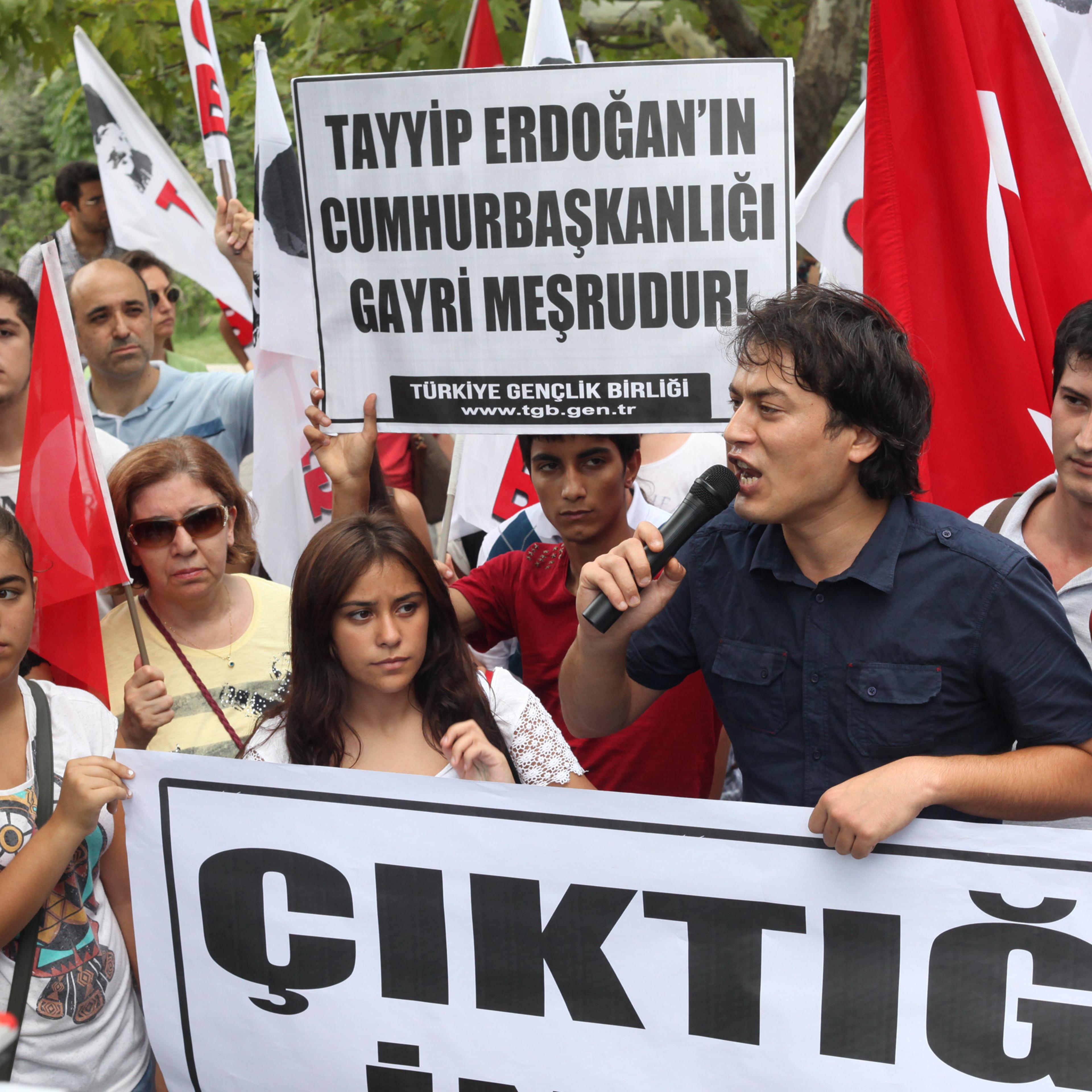 Turkish Youth Union (TGB) protested against Erdogan on